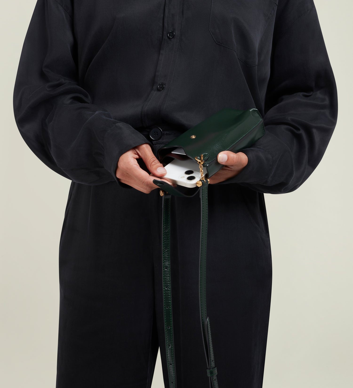 Metier - Minimalist Double Glossy Calfskin Forest Green
