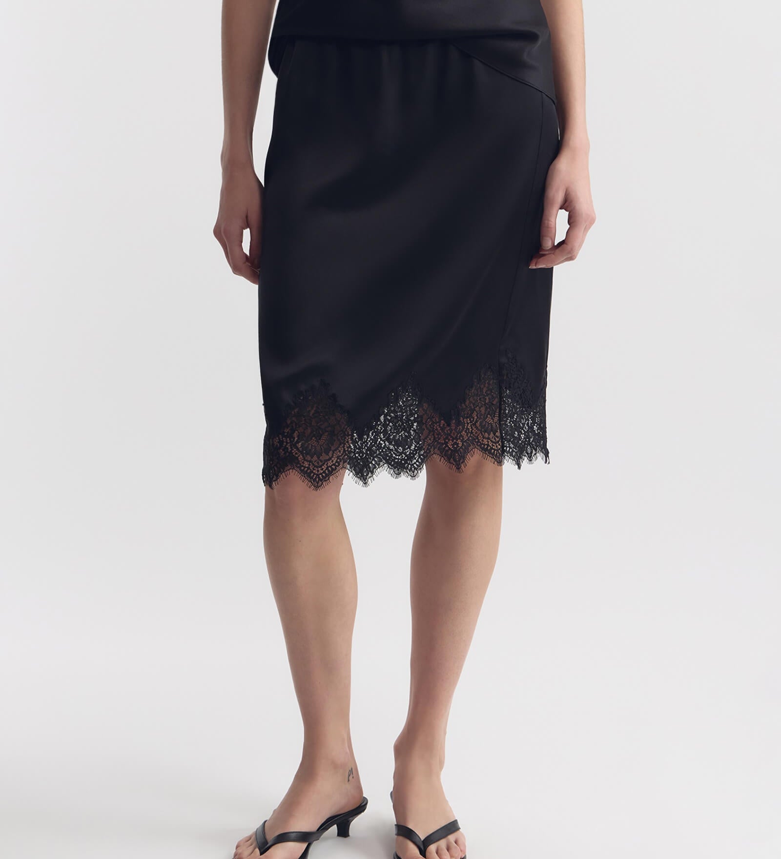 Nili Lotan - THEA LACE SILK SKIRT