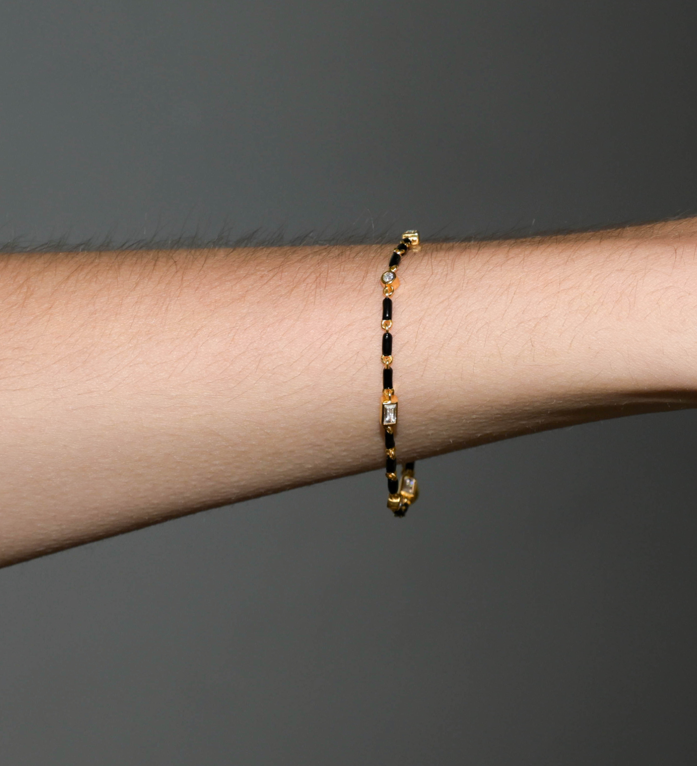 Dorsey - ENAMEL MOISSANITE BRACELET IN NOIR, 18K GOLD VERMEIL