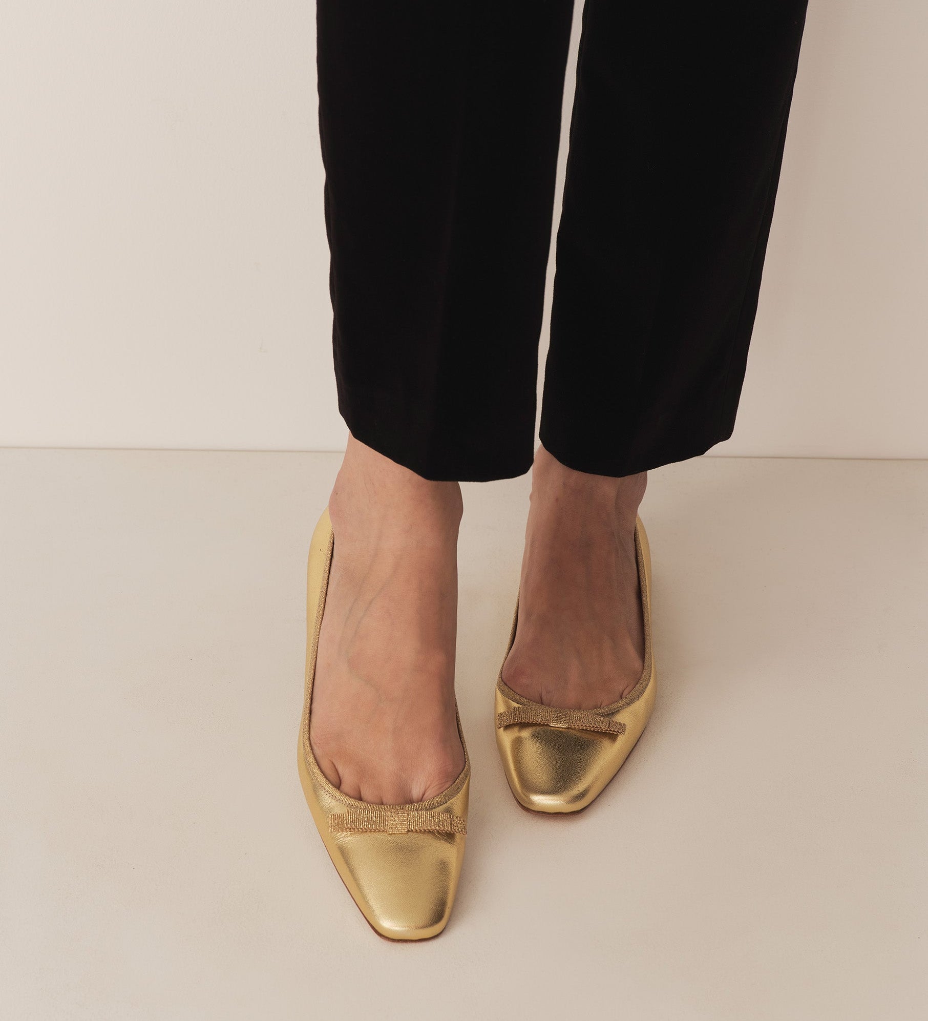 DÔEN - ODETTE BALLET FLAT -- GOLD METALLIC NAPPA