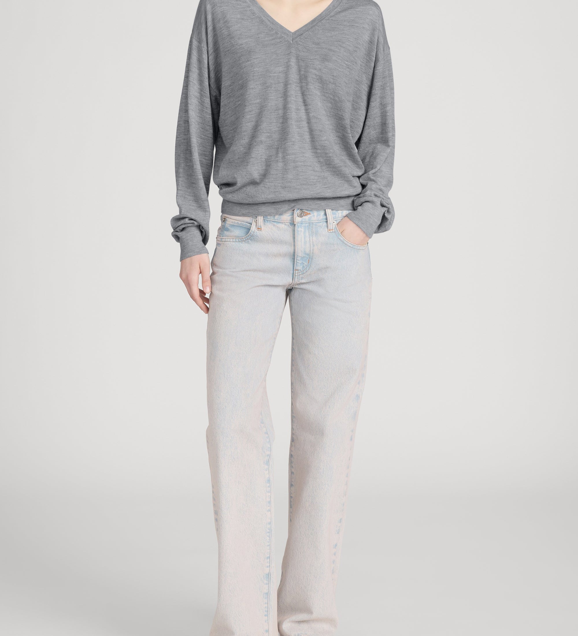 FRAME - The Cashmere V Neck Sweater