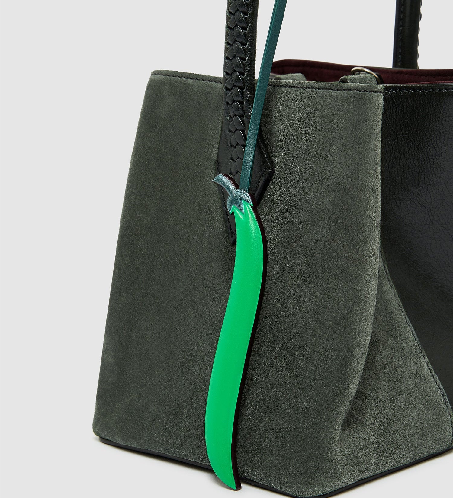 Metier - Métier x Gohar World Bean Ornament Smooth Calfskin Green