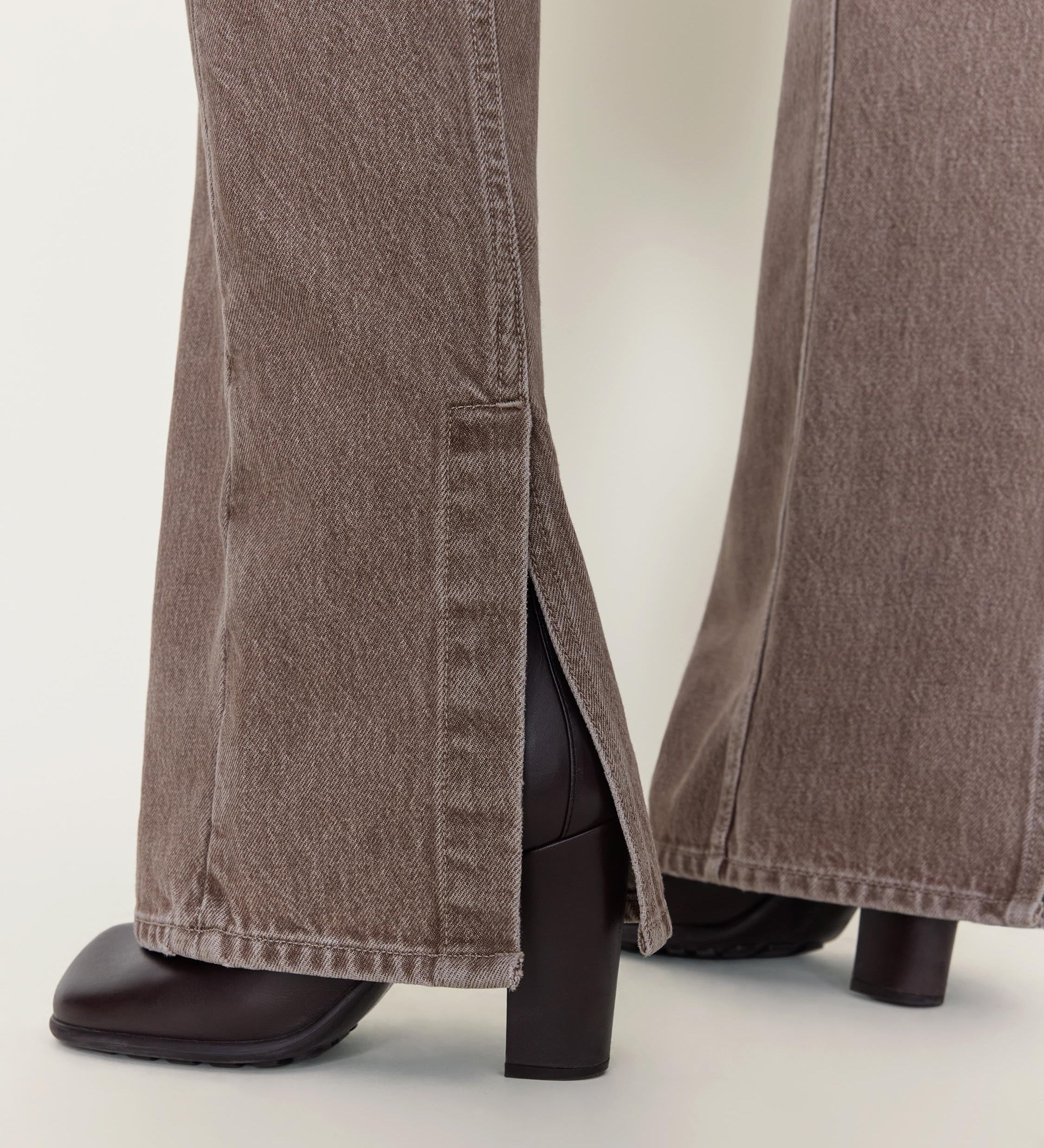 OSSOU - Holt Jean in Rye Wash