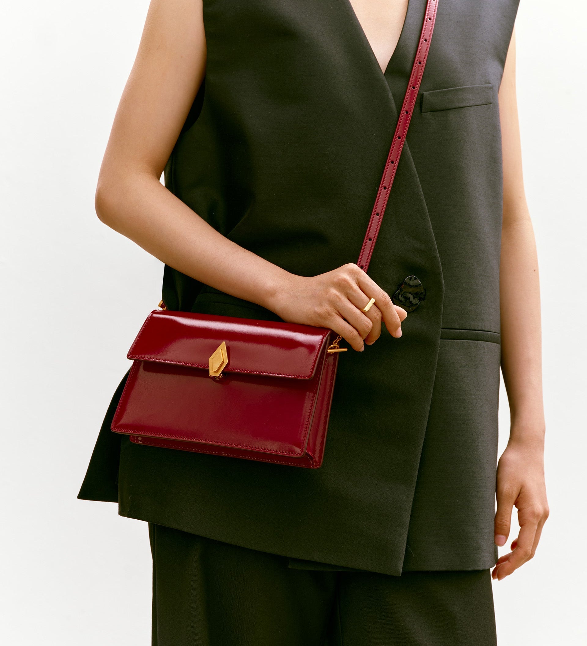 Metier - Parallel 22 Glossy Calfskin Classic Red