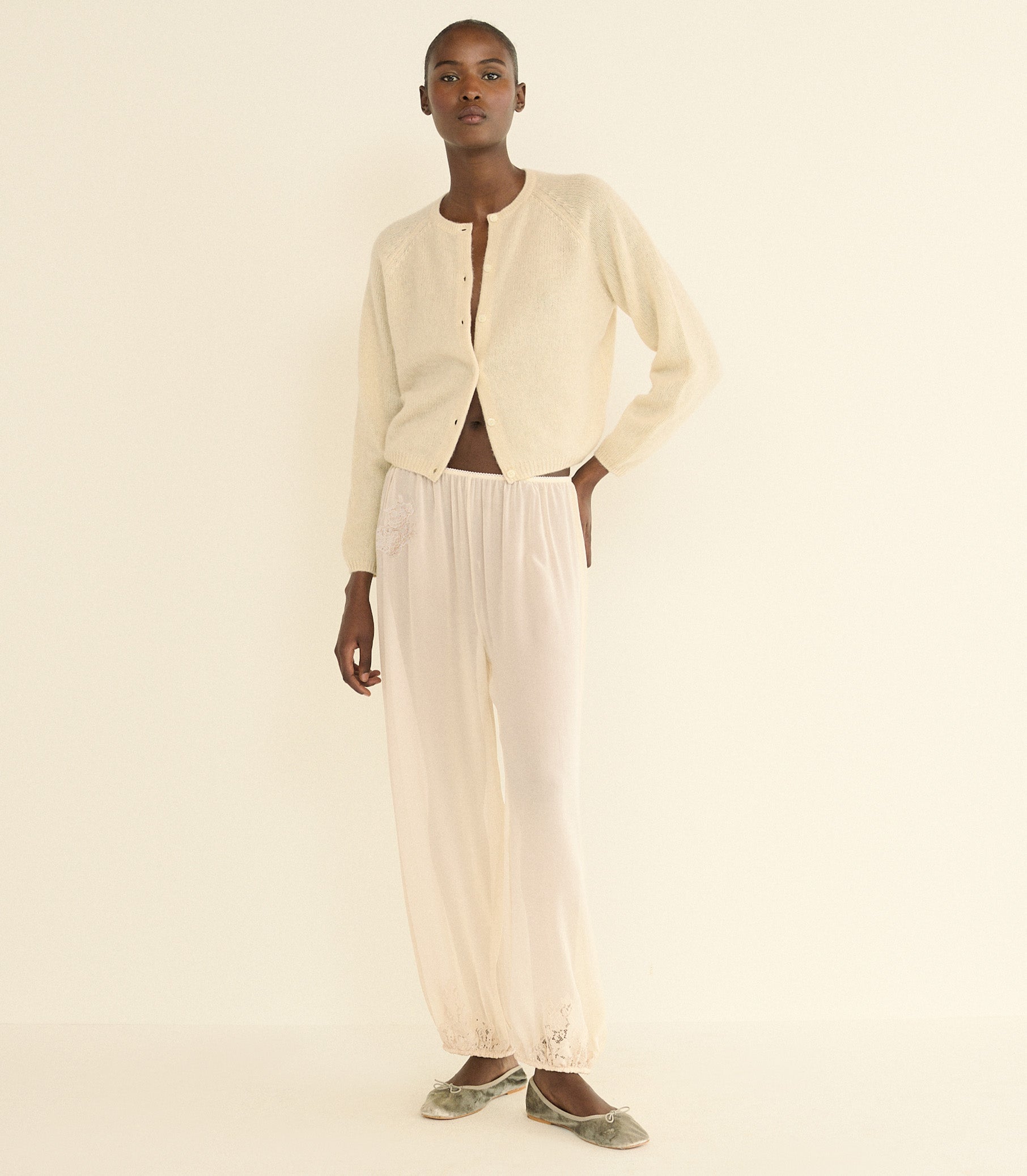 DOEN - PEROLINE CASHMERE CARDIGAN - - DOGWOOD