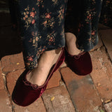 DÔEN - PILLAR MARY JANE -- CRIMSON VELVET