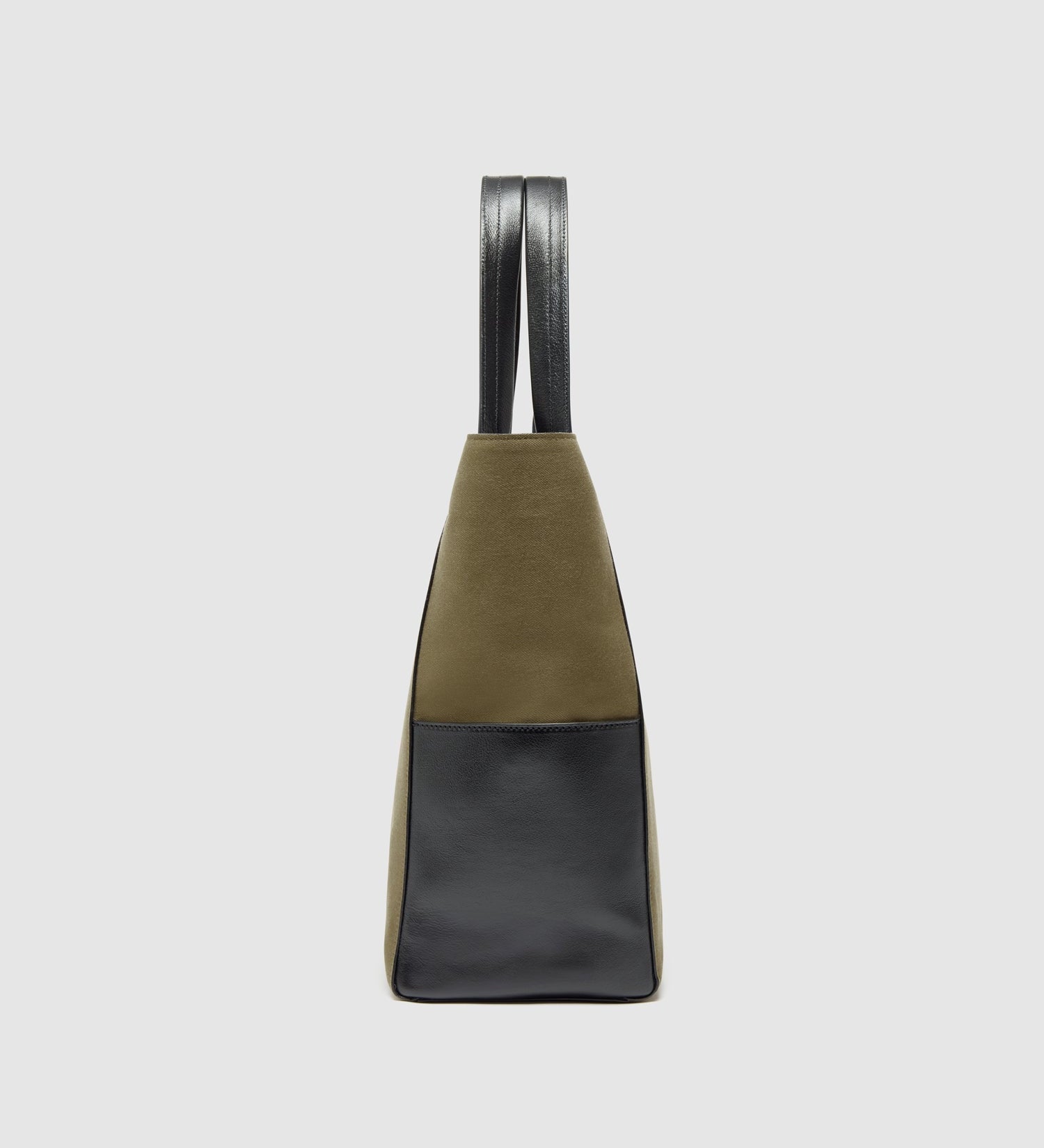 Metier - Passerby North - South Military Twill with Elvis Black