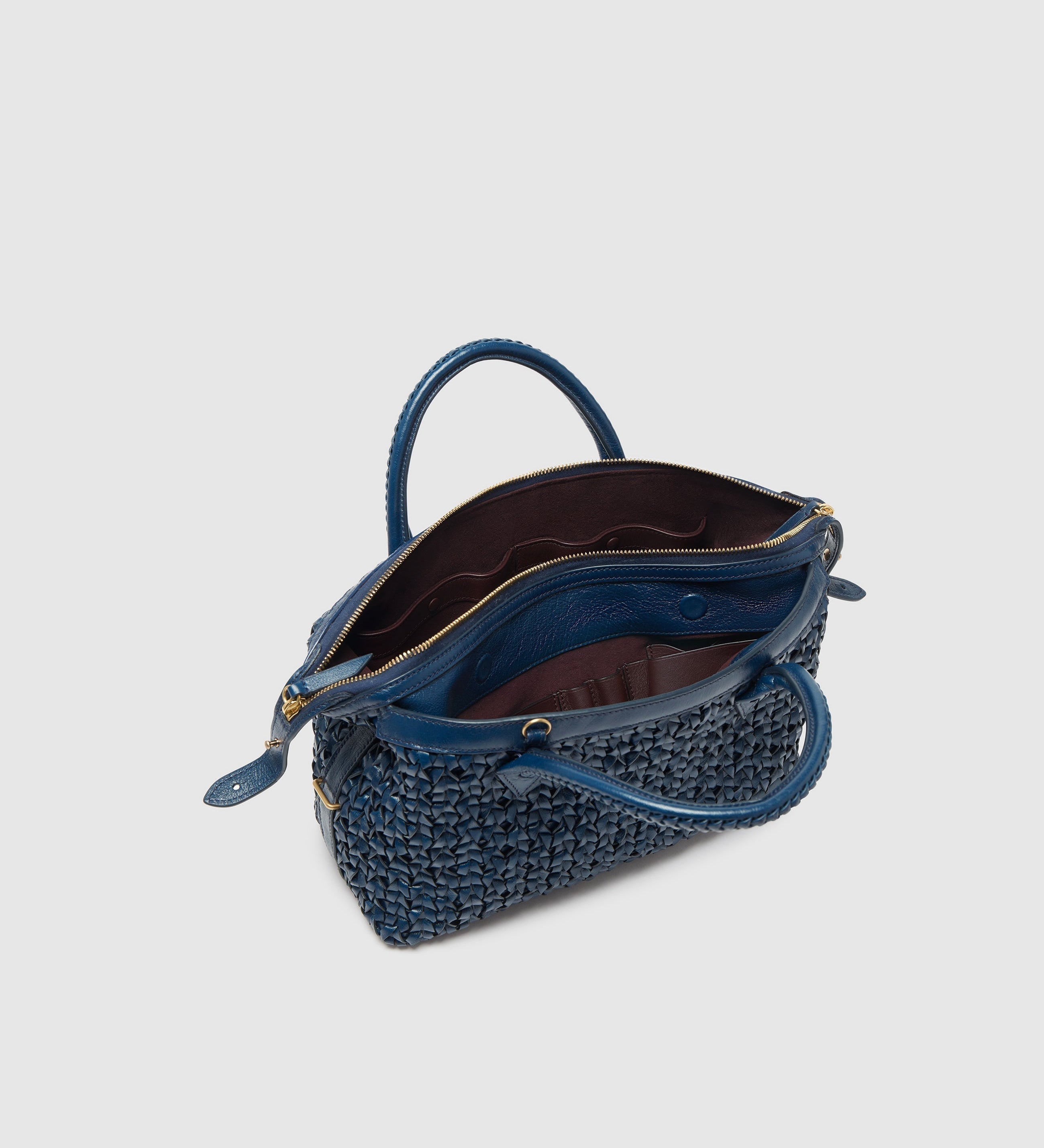 Metier - Collector's Edition: Vérité City Small Meribel Woven Sapphire 5/10