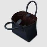 Métier - Vérité Medium Smooth Calfskin Navy