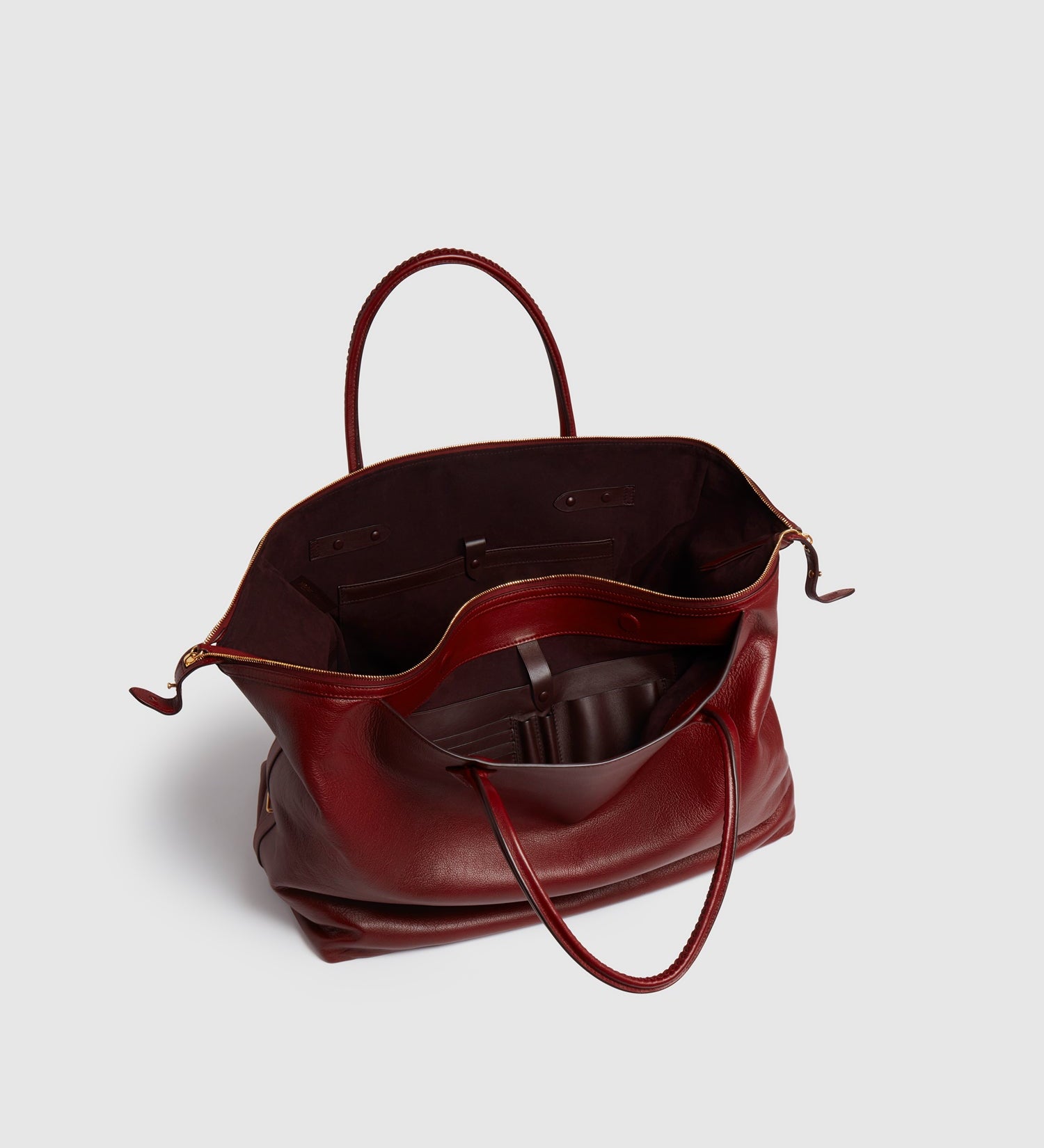Metier - Vérité Weekend Buffalo Dark Cherry