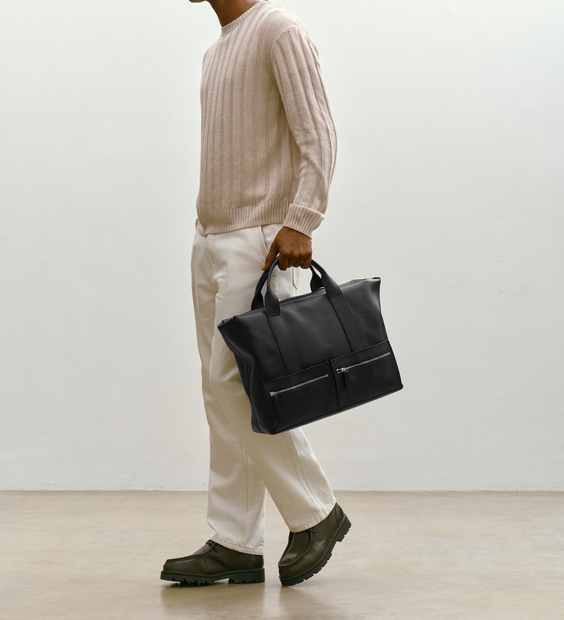 Metier - Racer 40 Atelier Calfskin Black