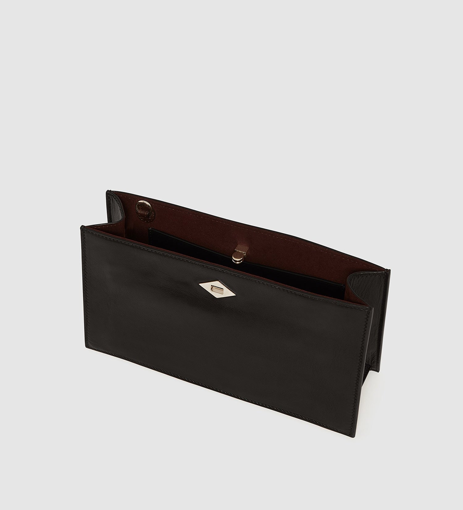 Metier - Ease 28 Buttery Nappa Black