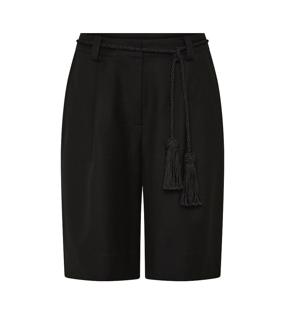 Posse - ELSPETH SHORT