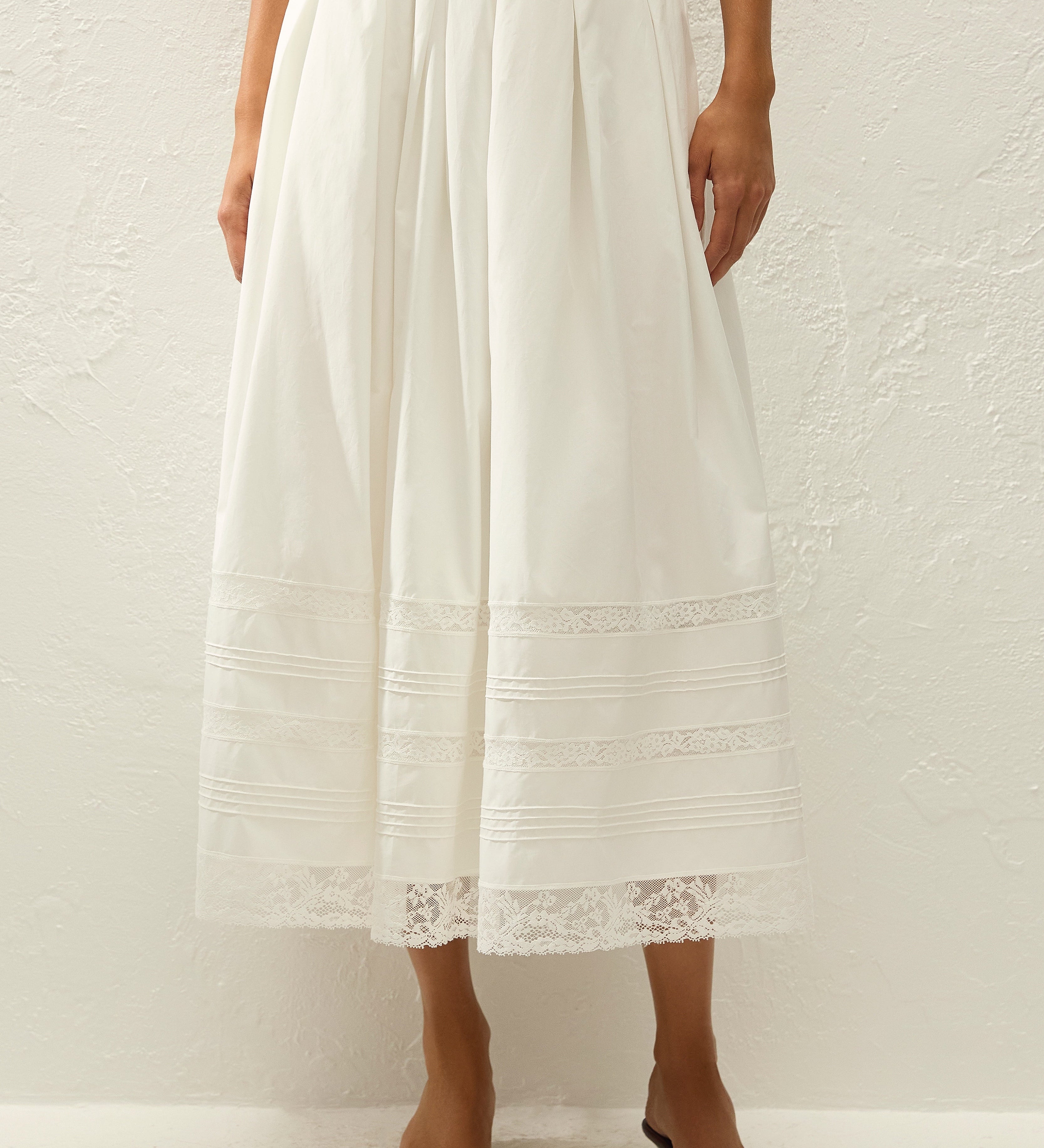Faithfull - Lyon Midi Skirt Ixora Lace White