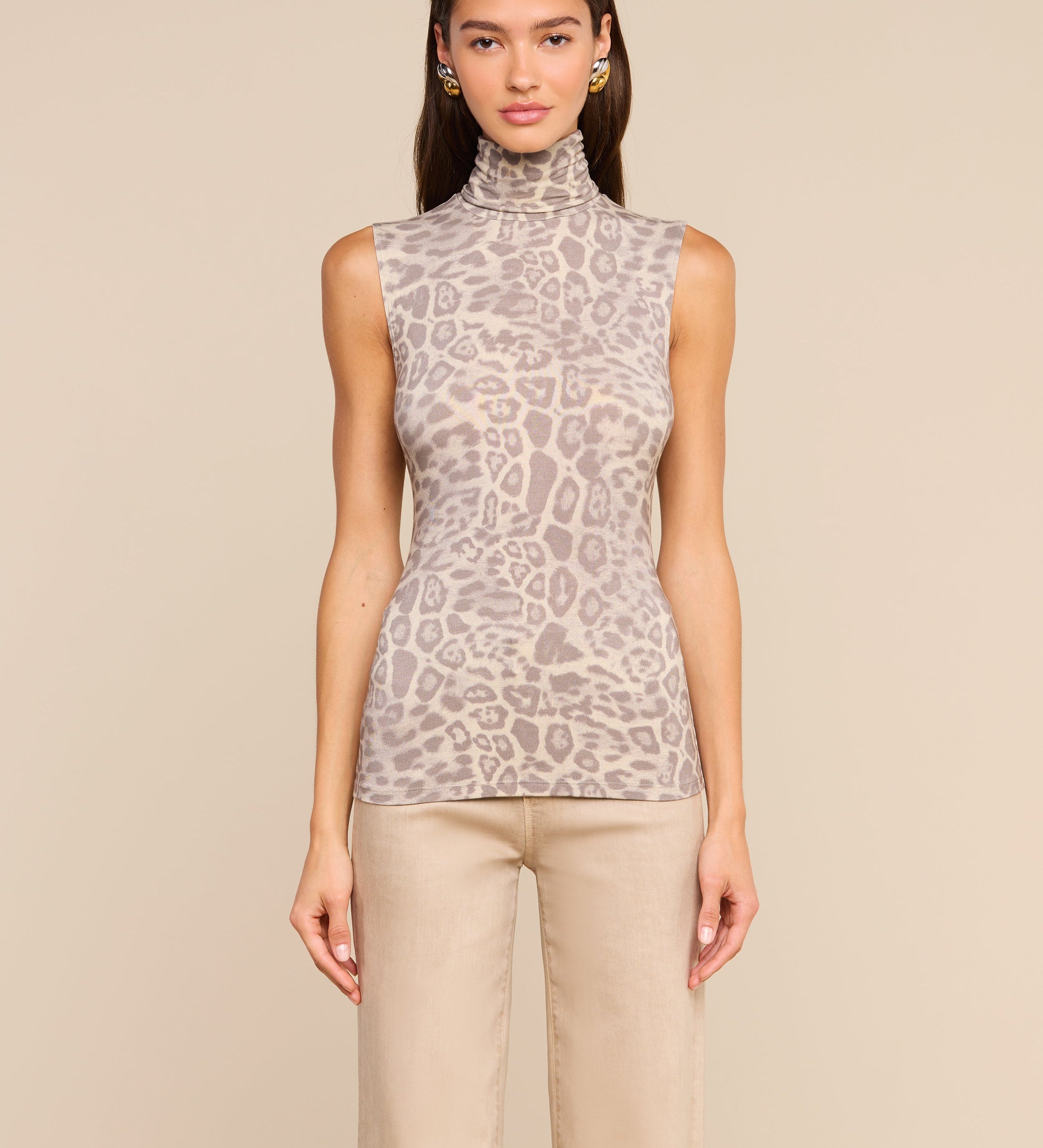L'AGENCE - Ceci Sleeveless Turtleneck