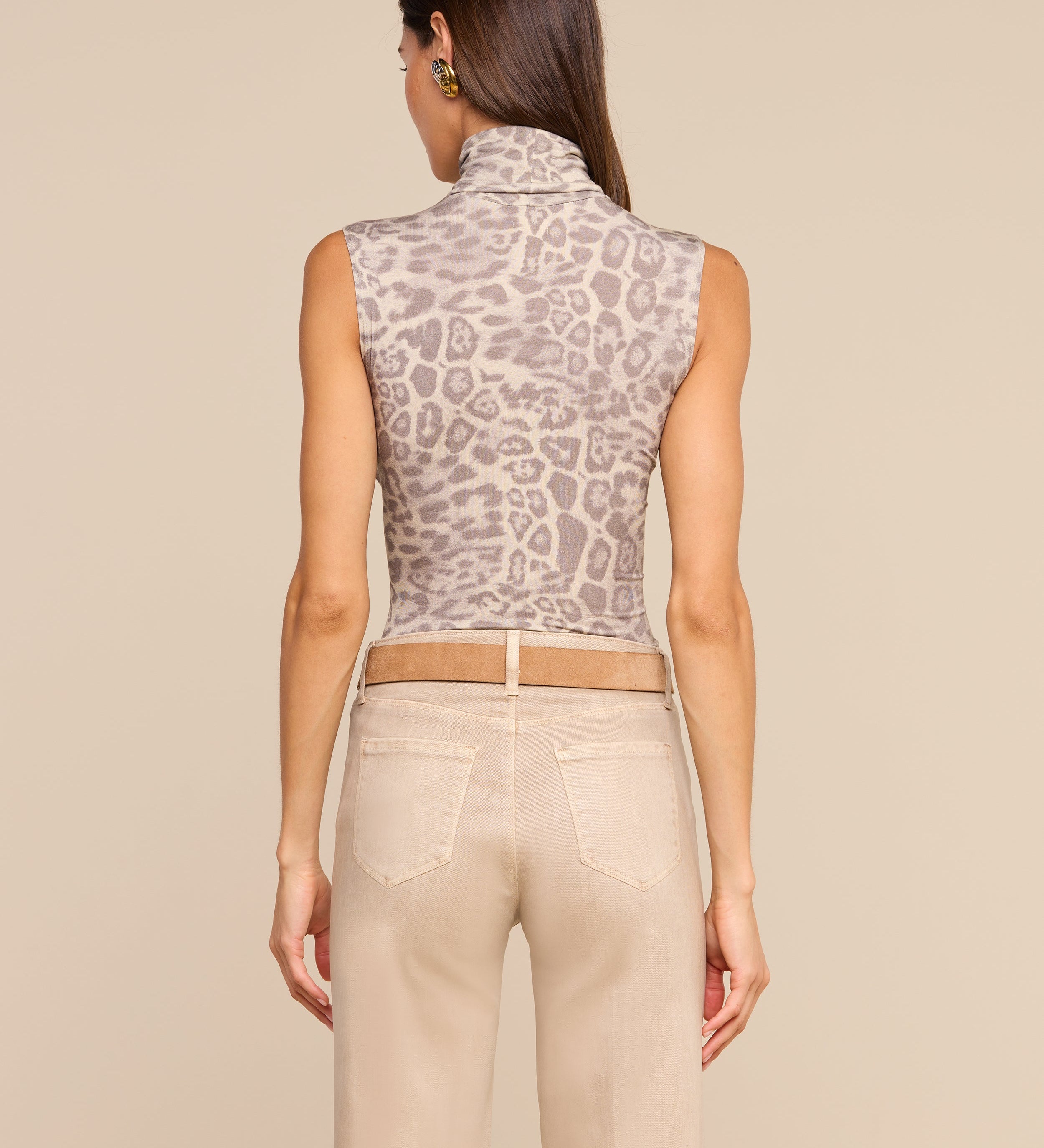 L'AGENCE - Ceci Sleeveless Turtleneck