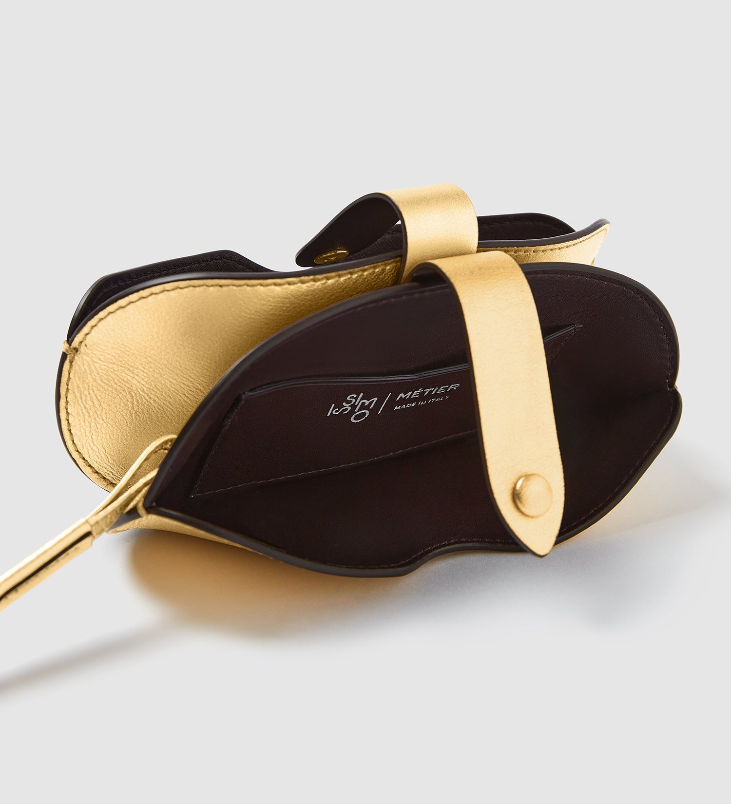 Metier - ISSIMO | Métier Glasses Case Double With Strap Metallic Calfskin Gold