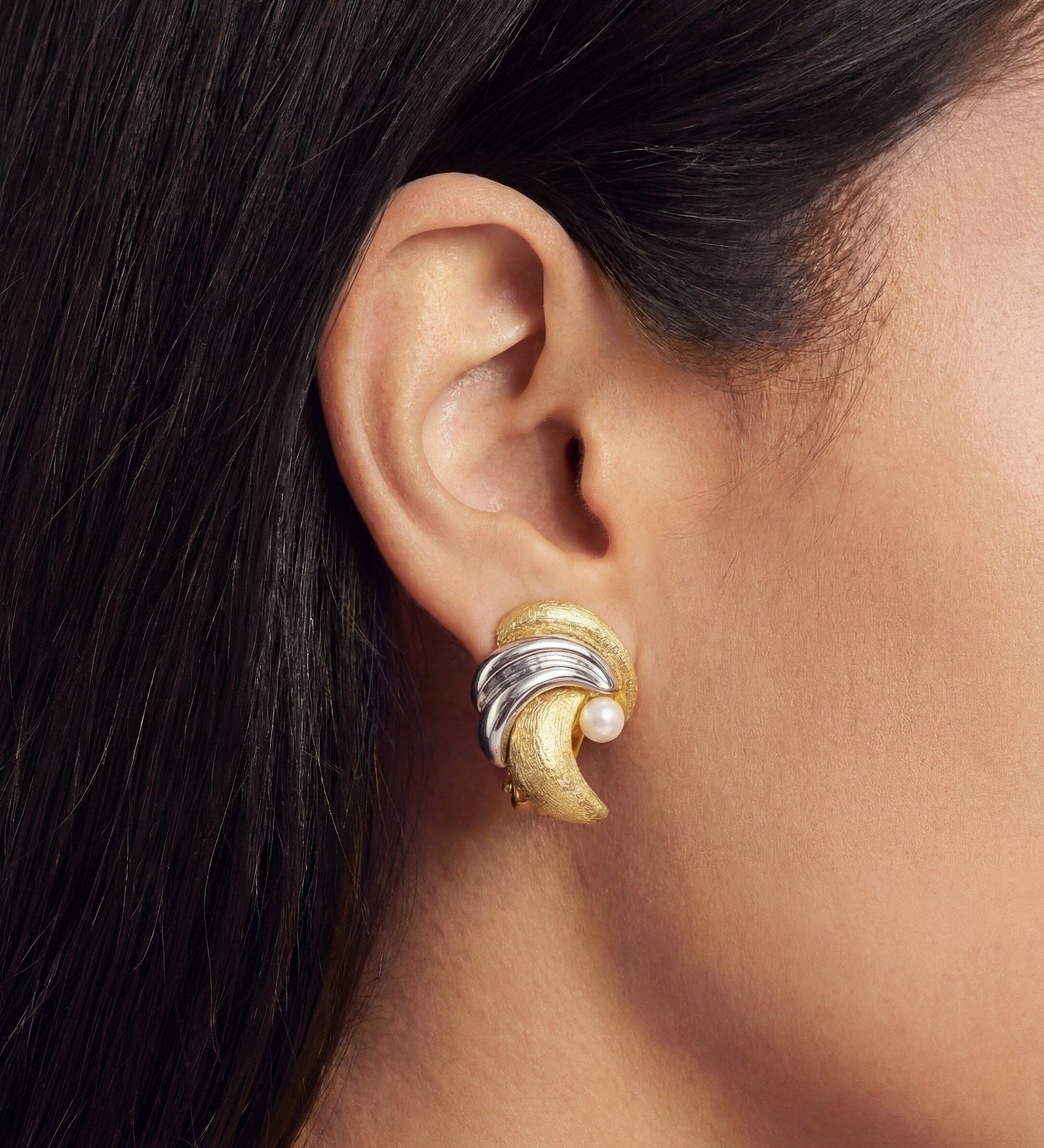Veronica Beard - Vintage Two Tone Clip On Earrings