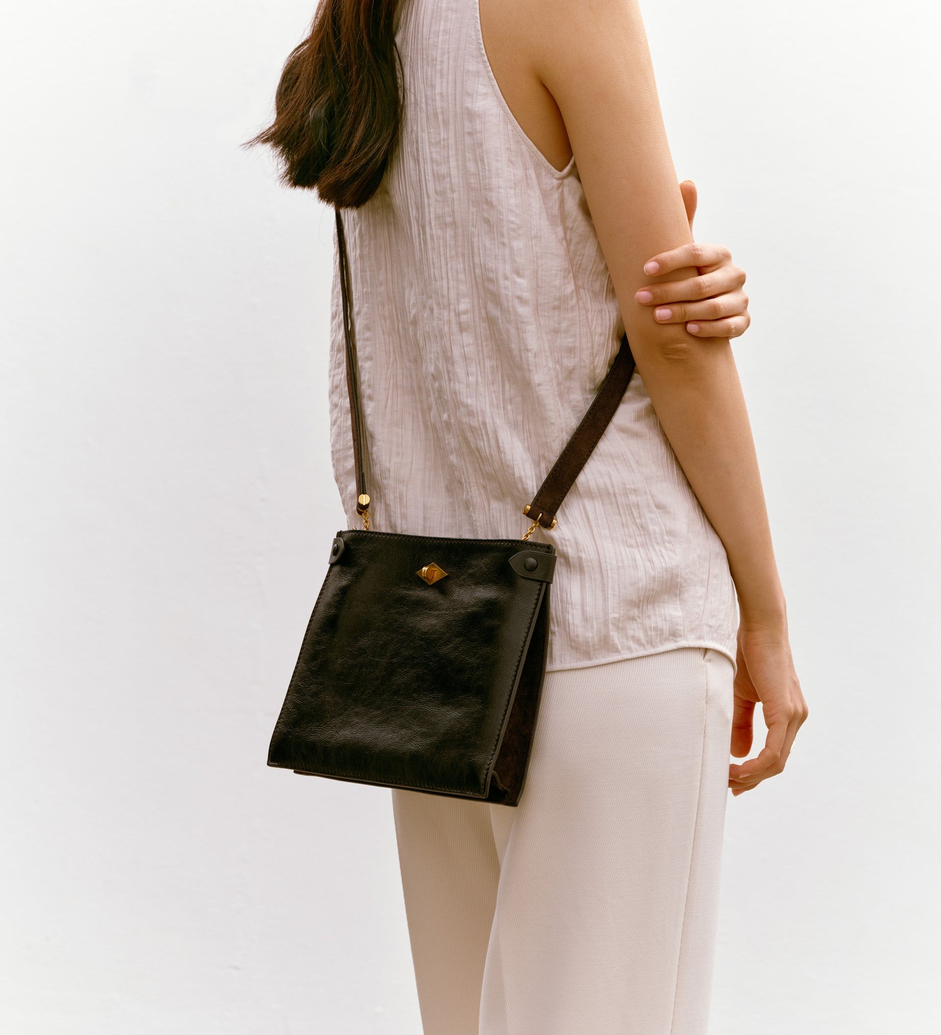 Metier - Stowaway Crossbody Elvis Cacao with Suede Chocolate