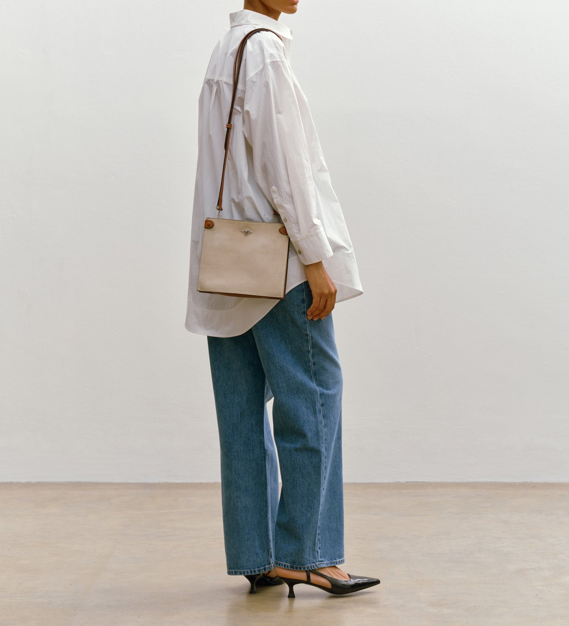 Metier - Stowaway Crossbody Natural Linen with Cognac Silver Hardware