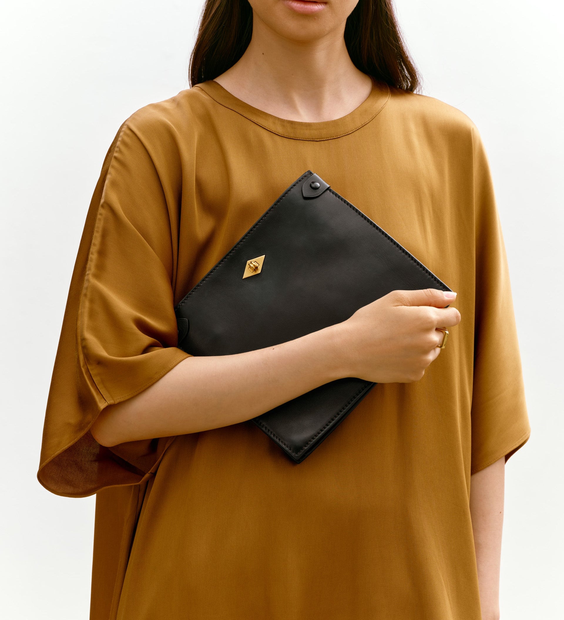 Metier - Stowaway Crossbody Buttery Nappa Black