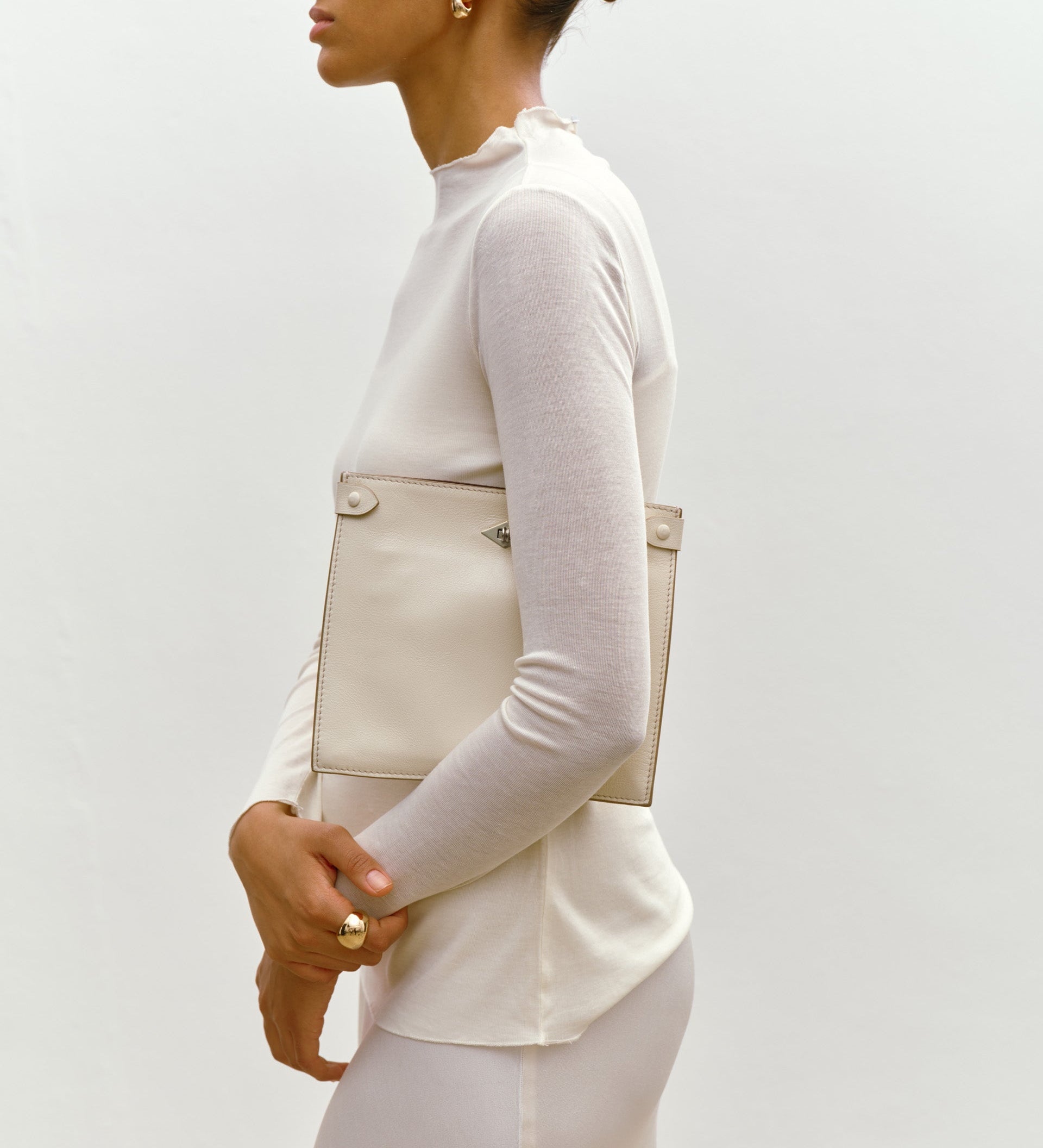 Metier - Stowaway Crossbody Elvis White Sand with Silver Hardware