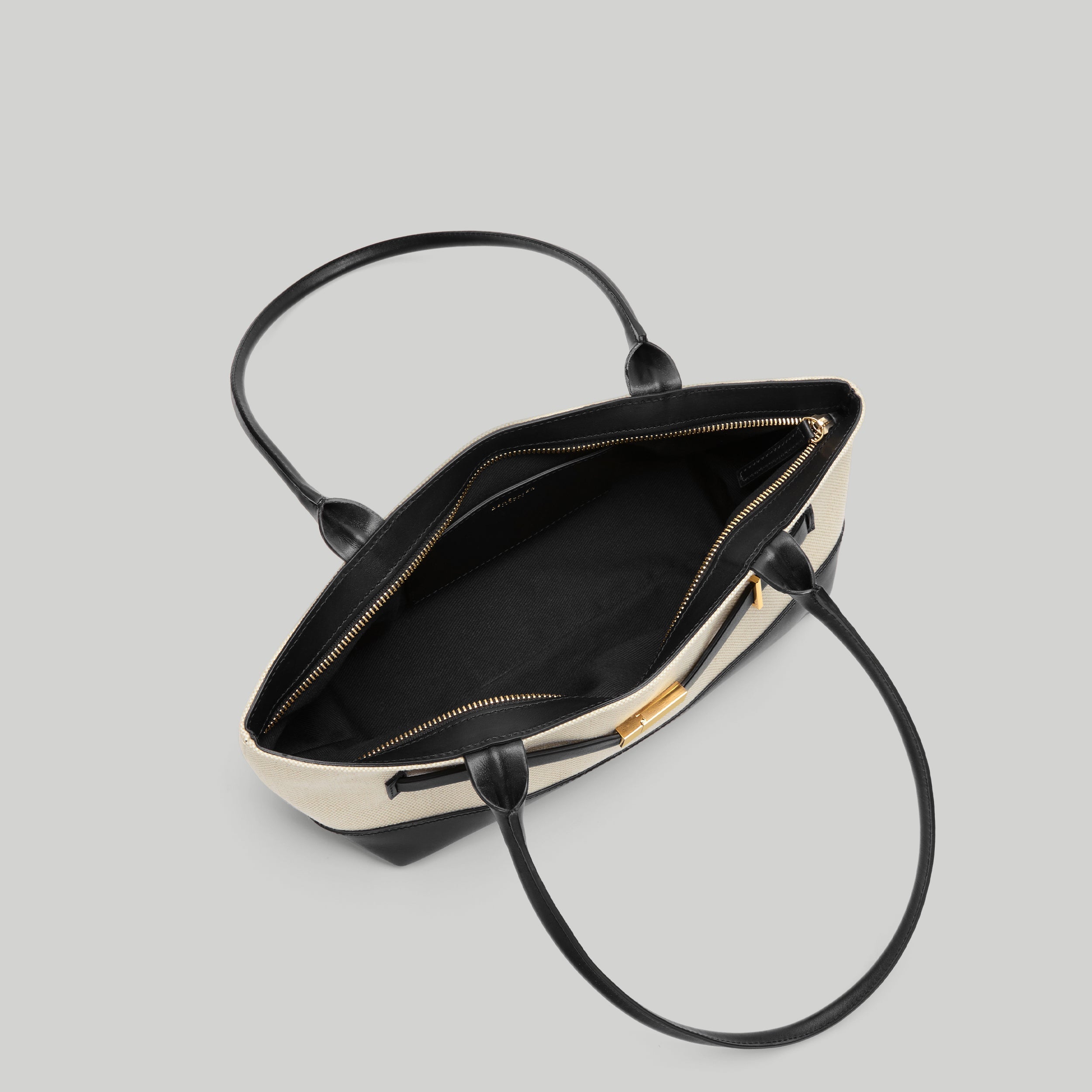Demellier London - The New York Shoulder