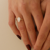 Kinn - Elizabeth Pear Ring Lab Diamond
