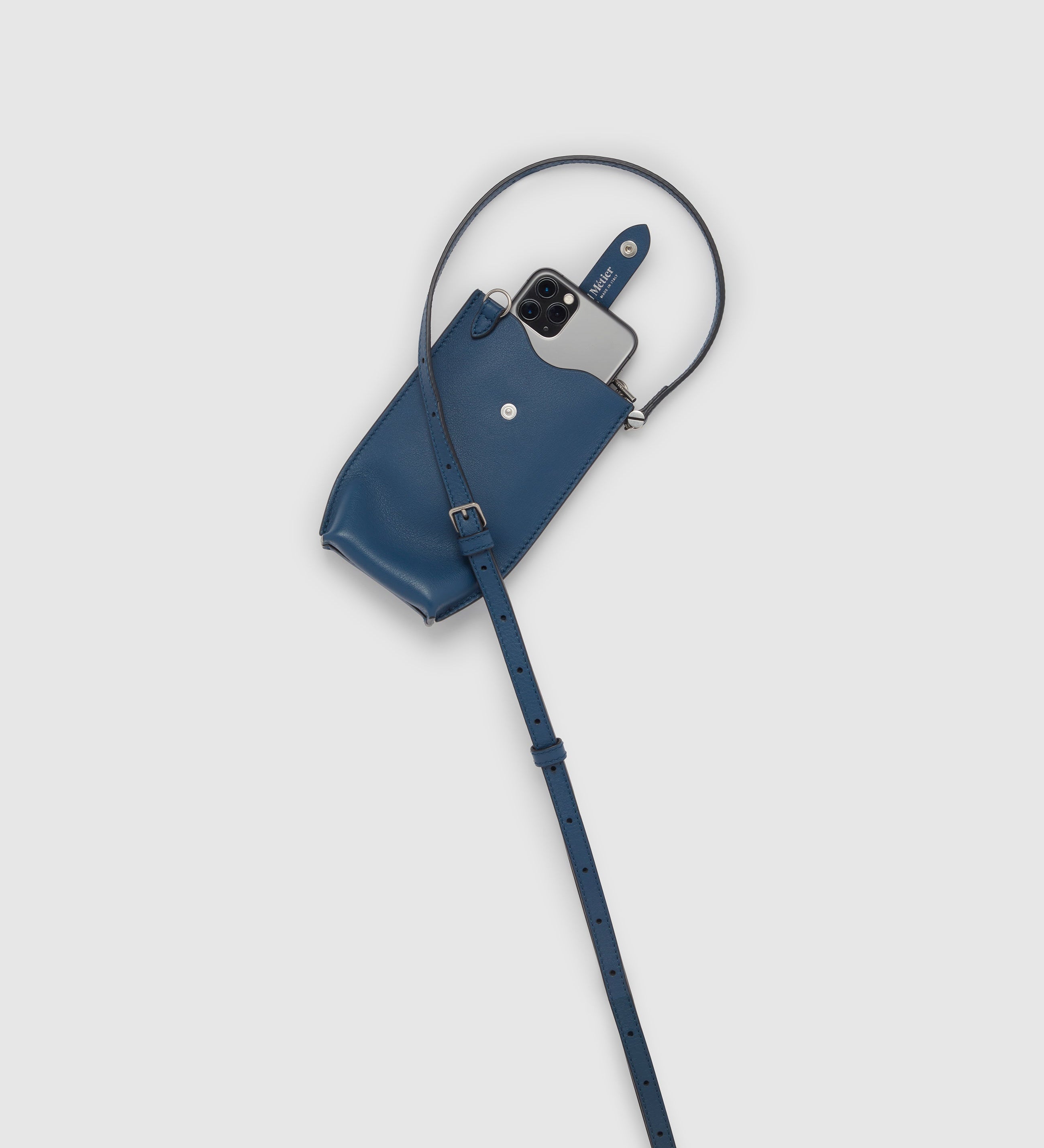 Metier - Minimalist Smooth Calfskin Storm