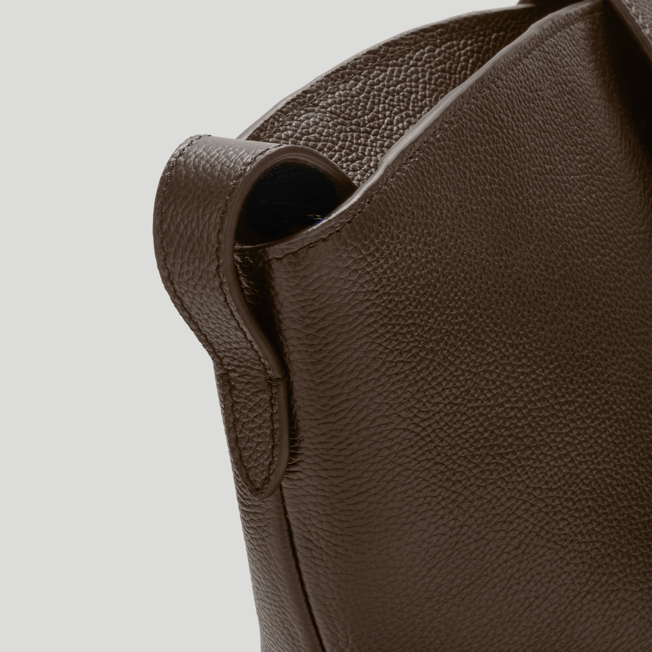 DeMellier - The Brooklyn Mocha Small Grain