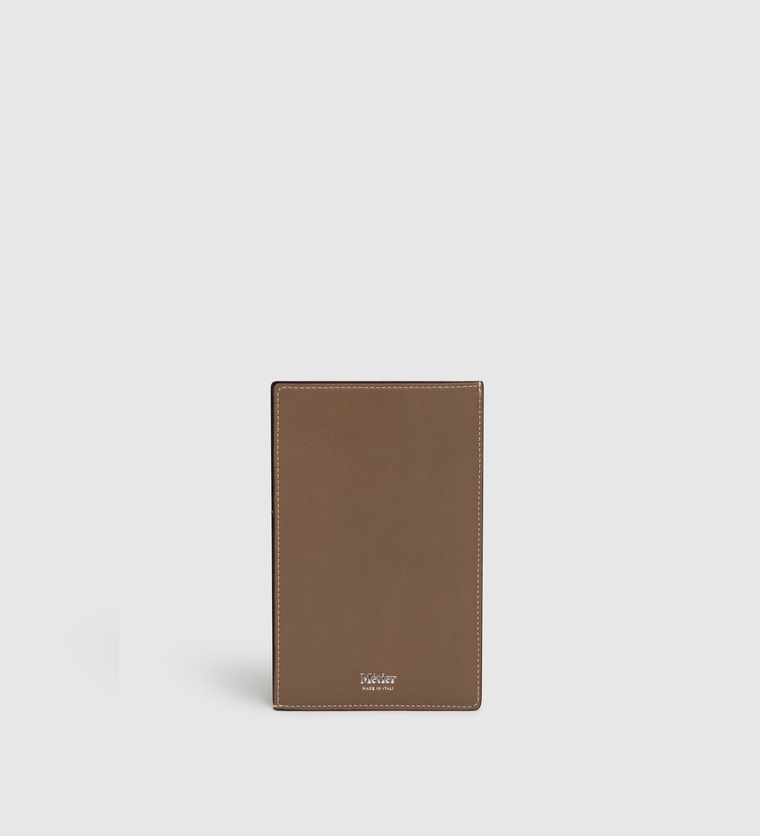 Metier - Thin Travel Wallet Smooth Calfskin Taupe