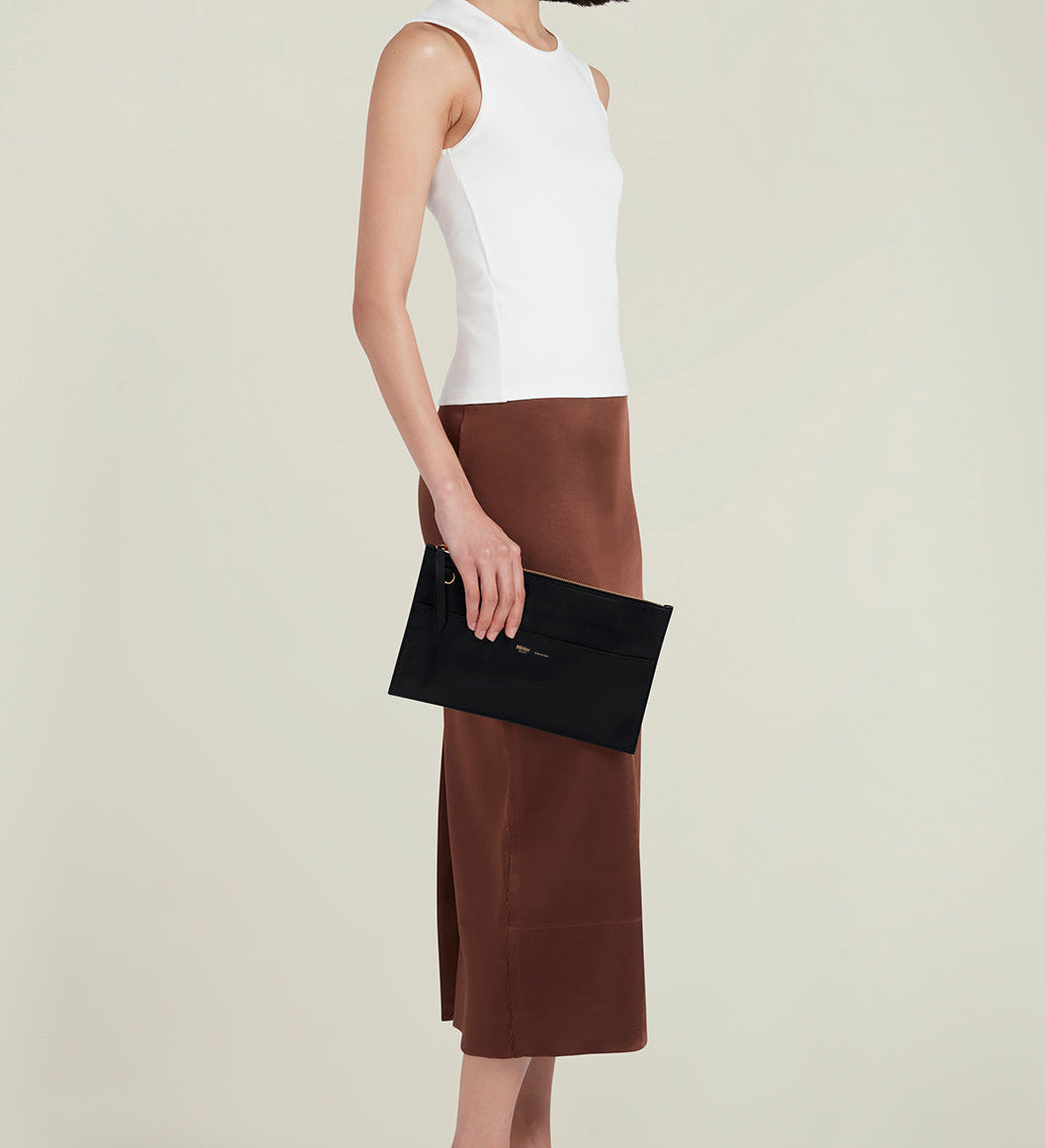Metier - Incognito Clutch Atelier Calfskin Black