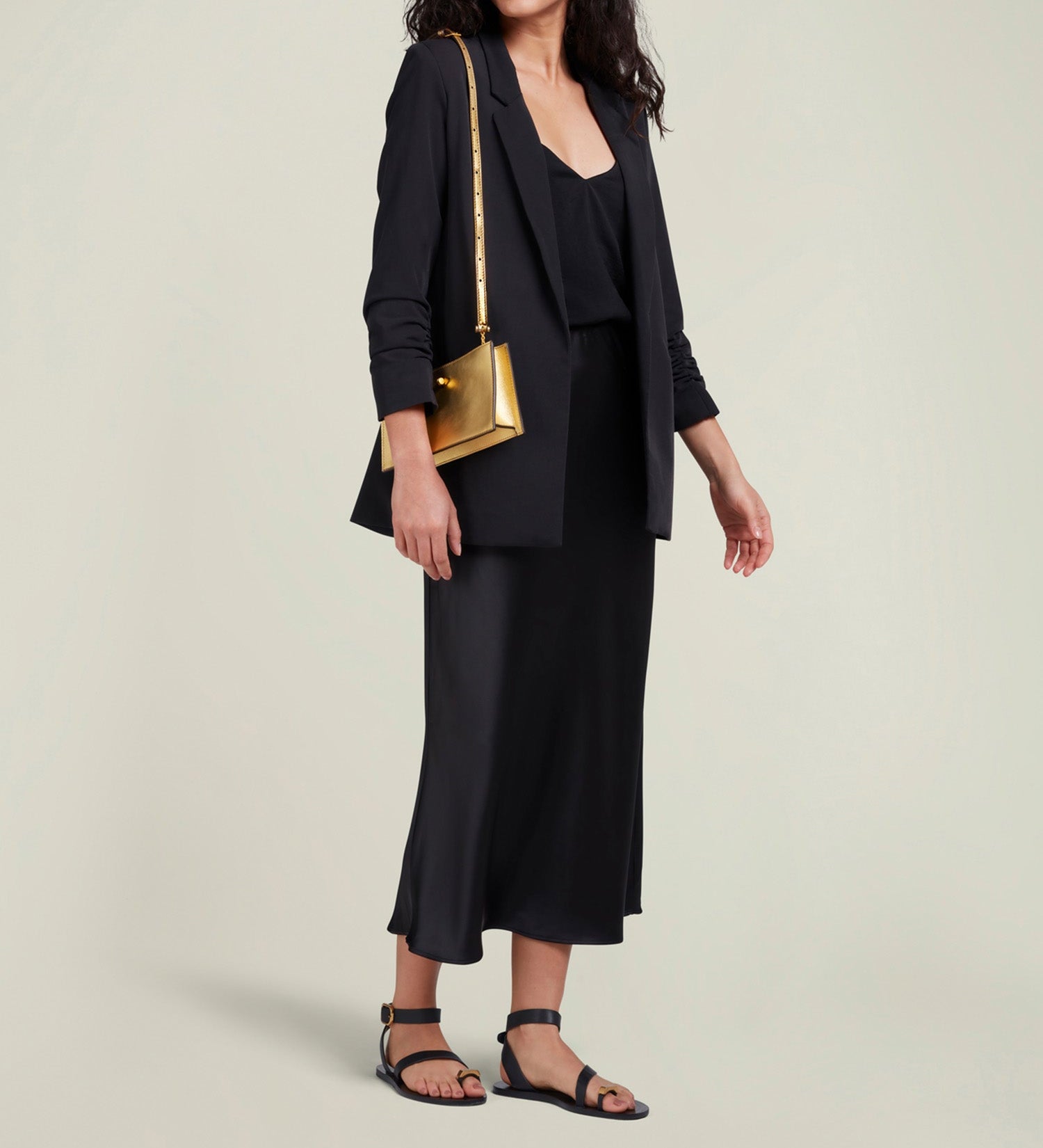 Metier - ISSIMO | Métier Ease Metallic Calfskin Gold