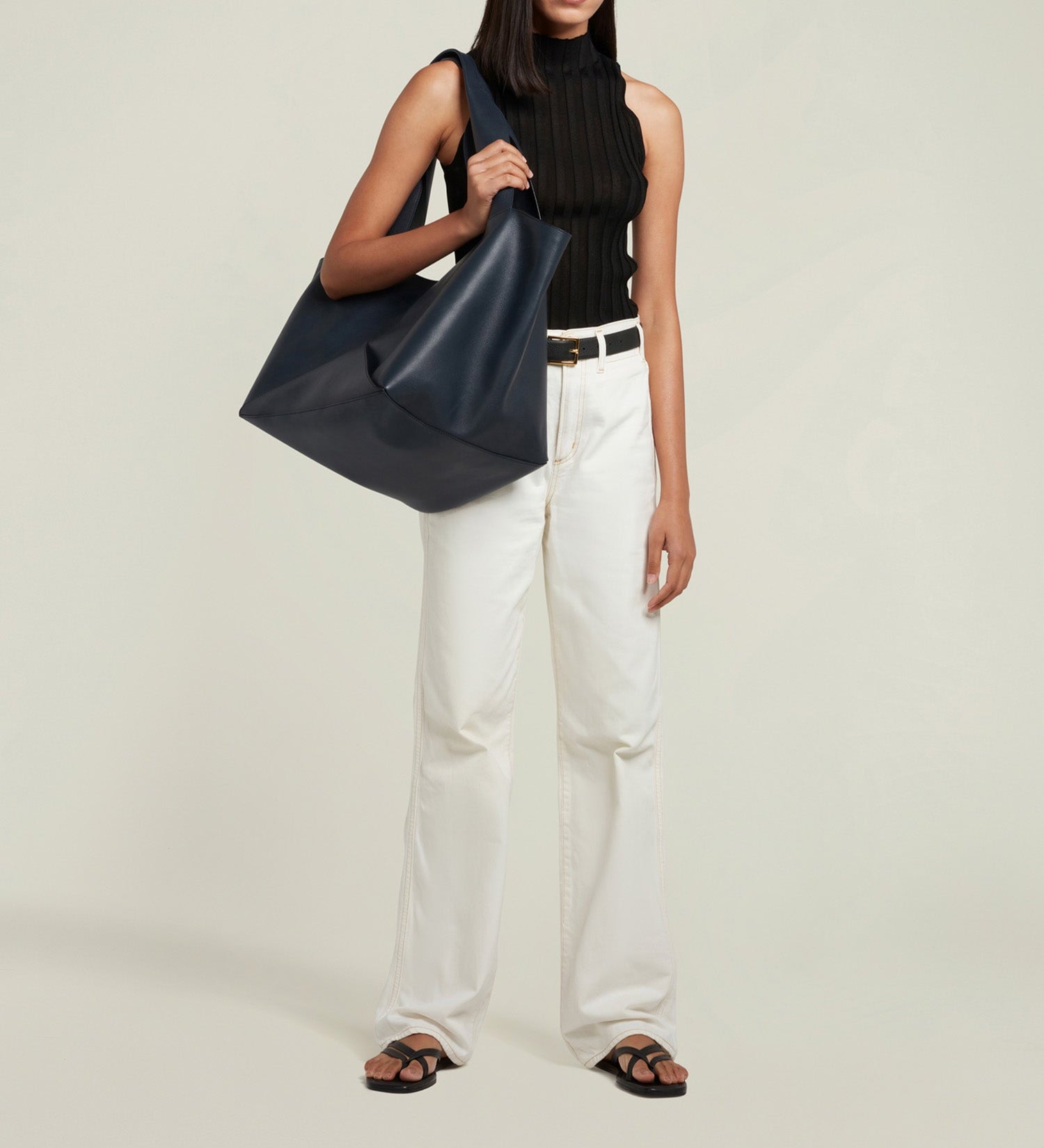 Metier - Market Weekend Smooth Calfskin Navy