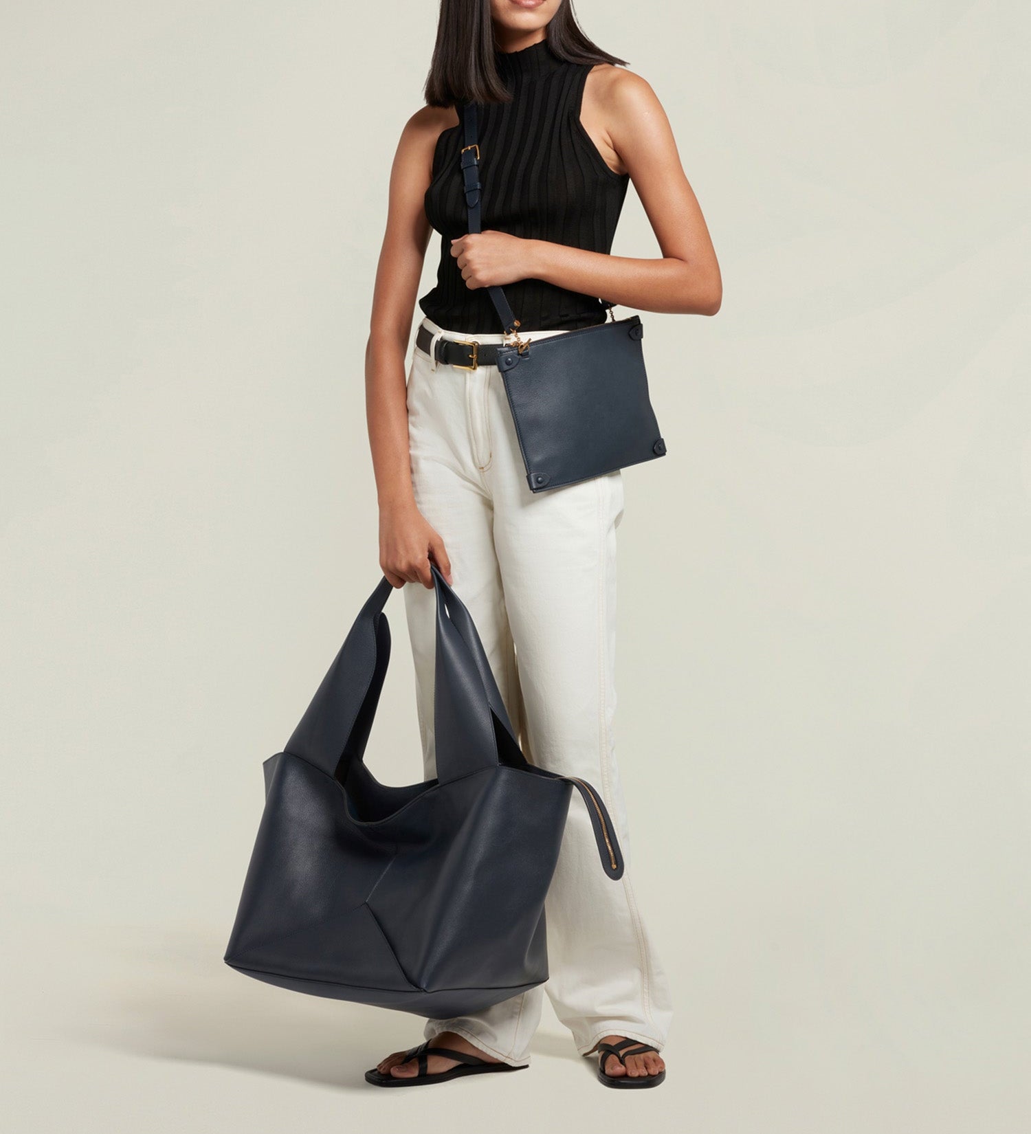 Metier - Market Weekend Smooth Calfskin Navy