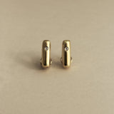 Kinn - Vintage 18K Gold Tubular Hoops with Diamond