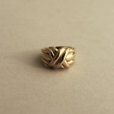 Kinn - Vintage 18K Wide Crossover Band Ring - 4.25