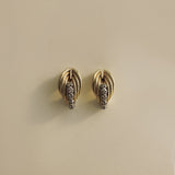 Kinn - Vintage Gold Twist Motif Earrings with Diamonds