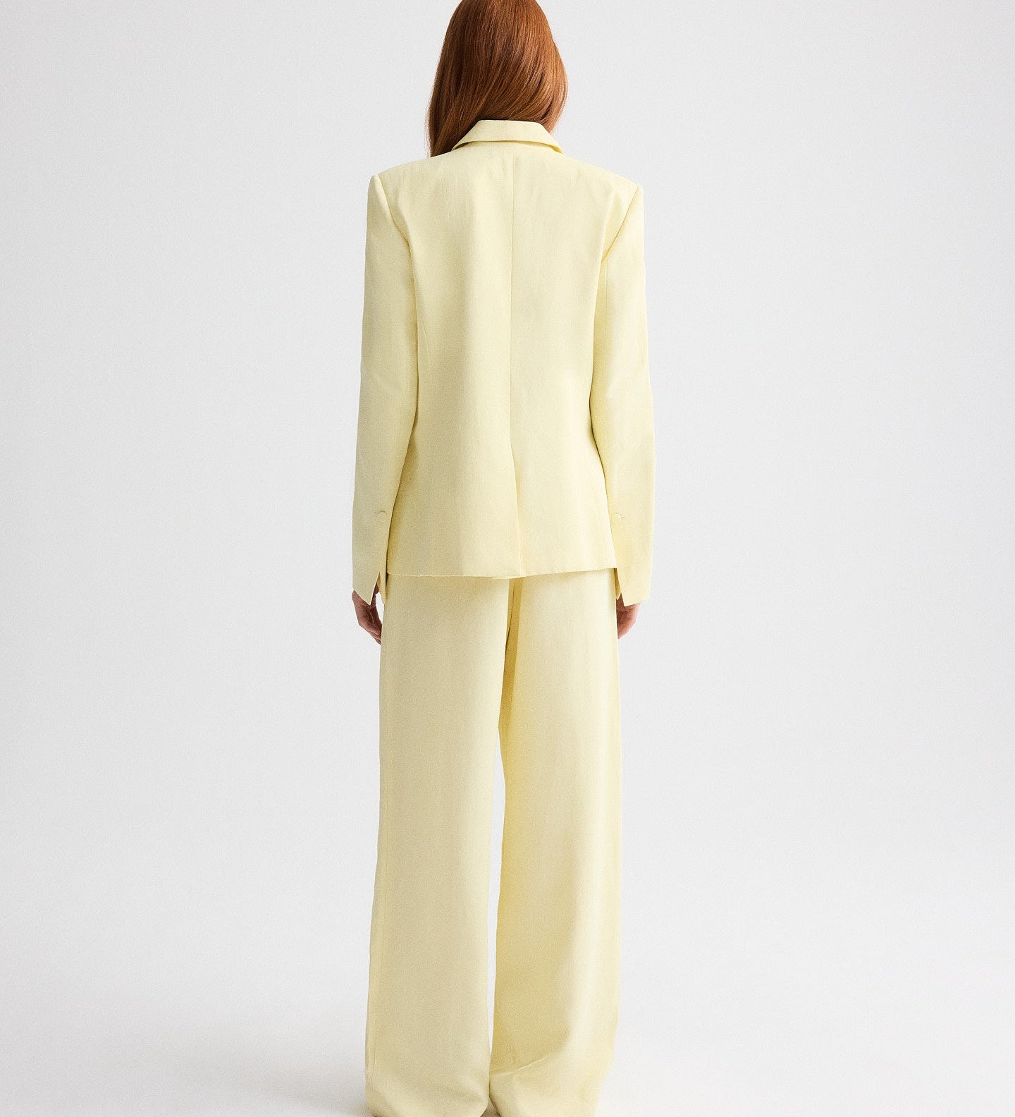 TWP - Her Fit Blazer in Coated Viscose Linen