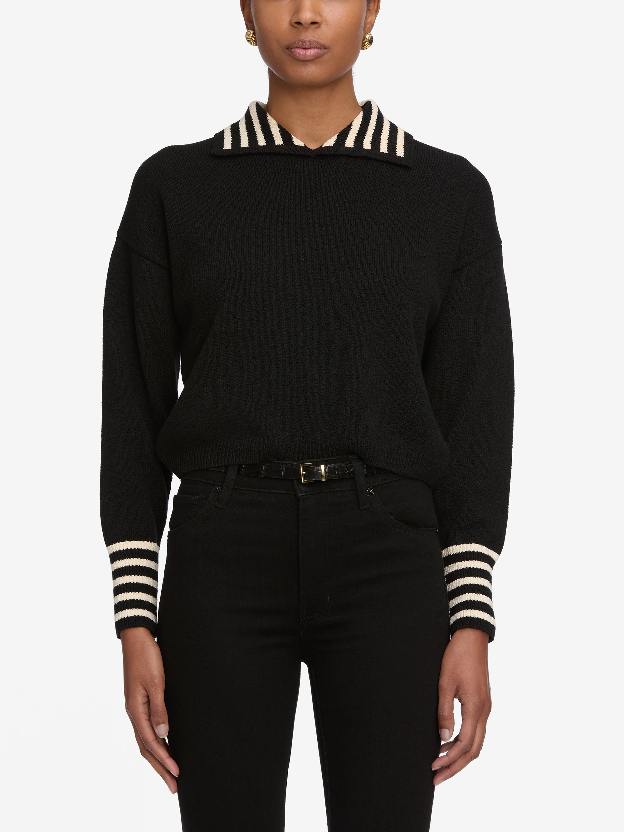 sweater front image alt:hover