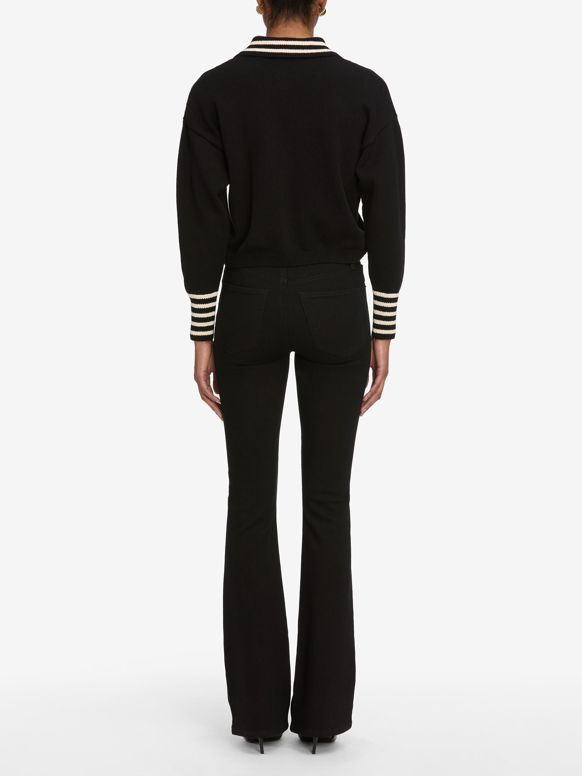 sweater back image alt:fit2