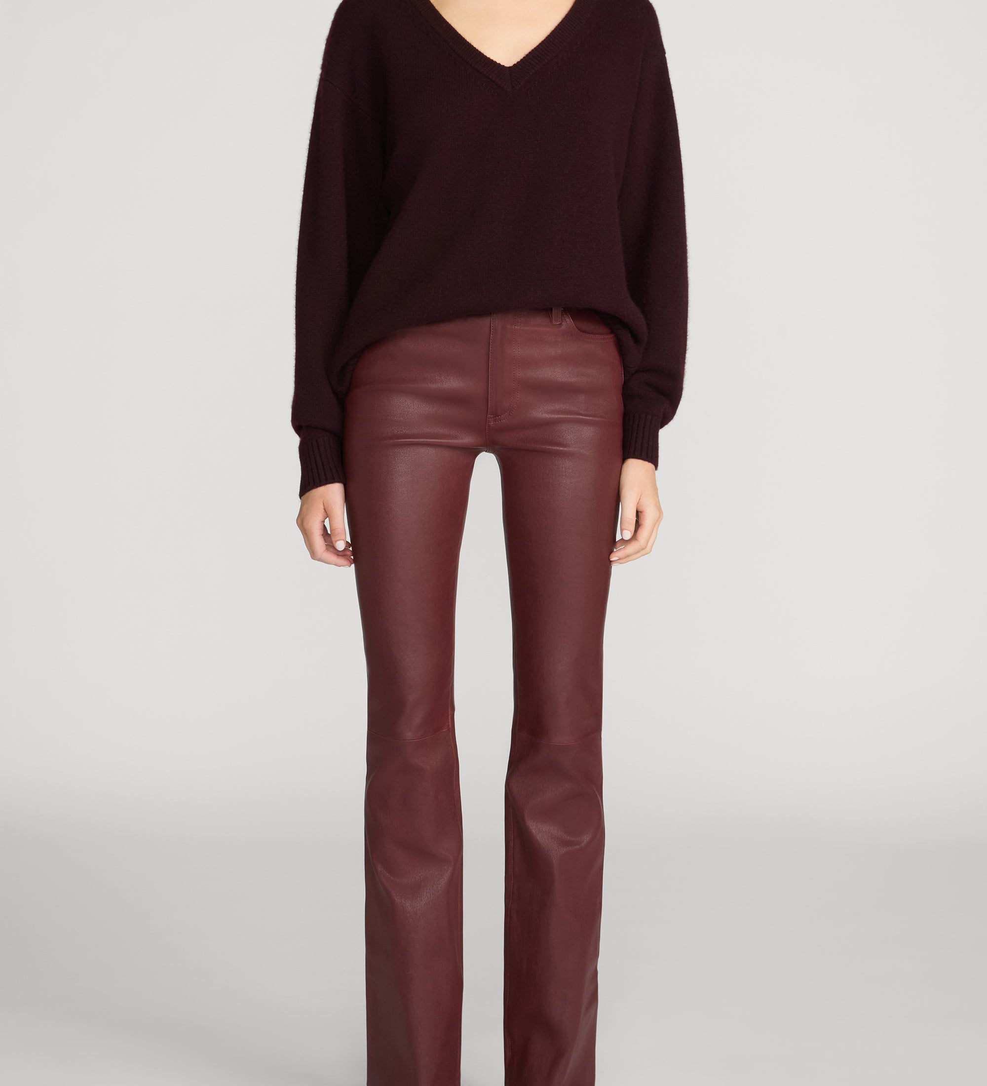FRAME - The Cashmere Relaxed V Sweater