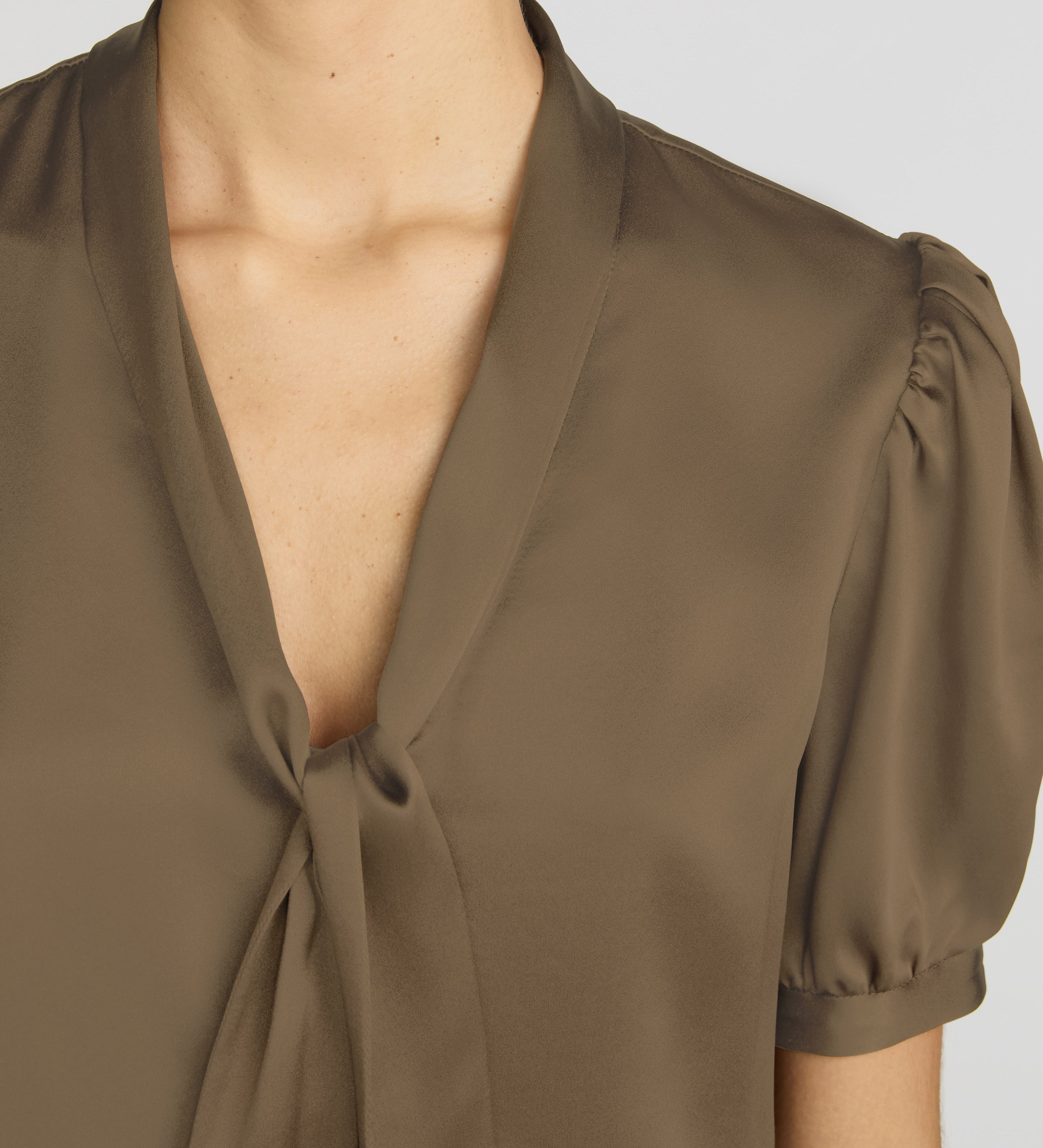 FRAME - The Sonnet Blouse