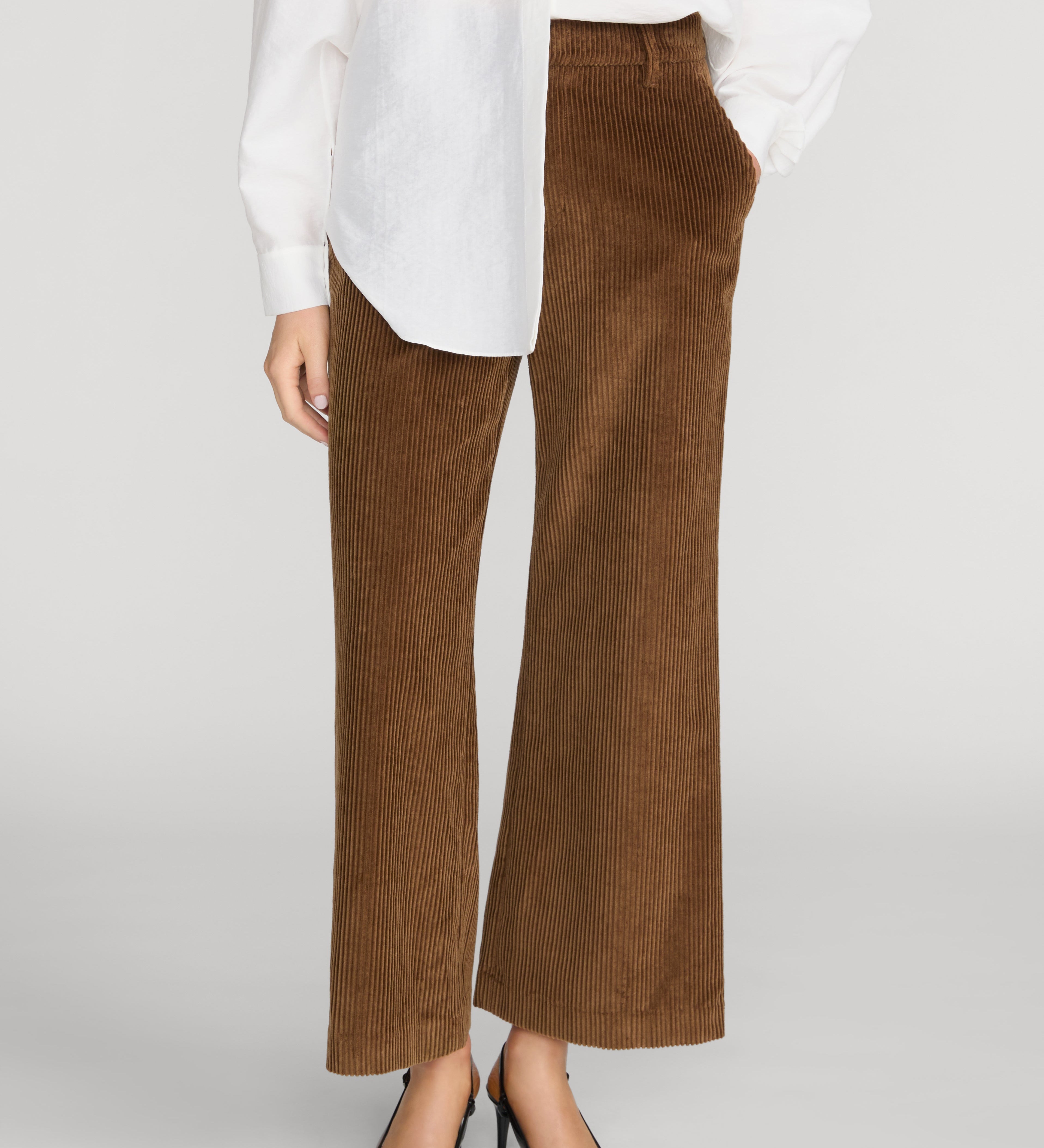 FRAME - The Corduroy Swing Trouser