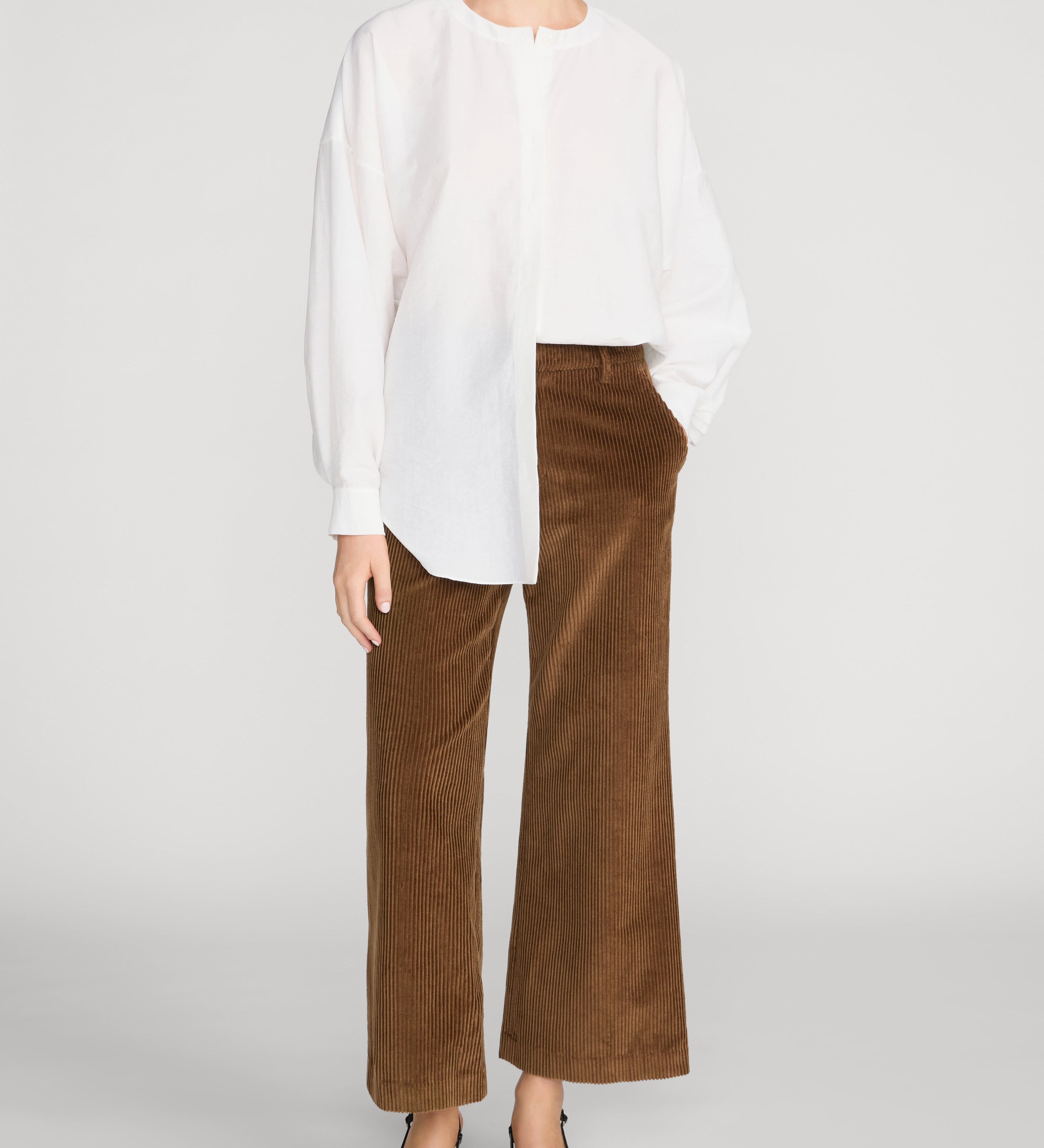 FRAME - The Corduroy Swing Trouser