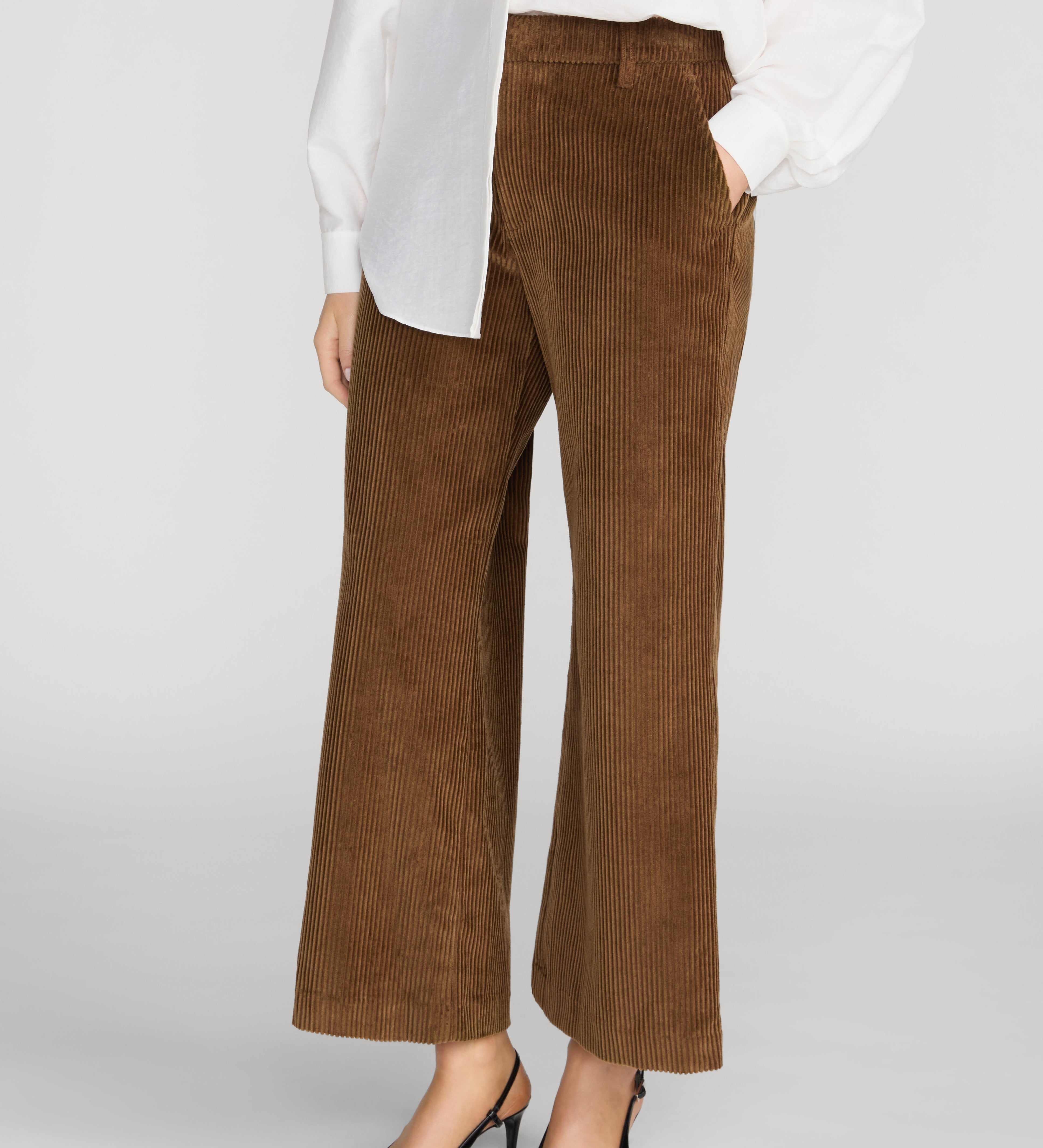 FRAME - The Corduroy Swing Trouser