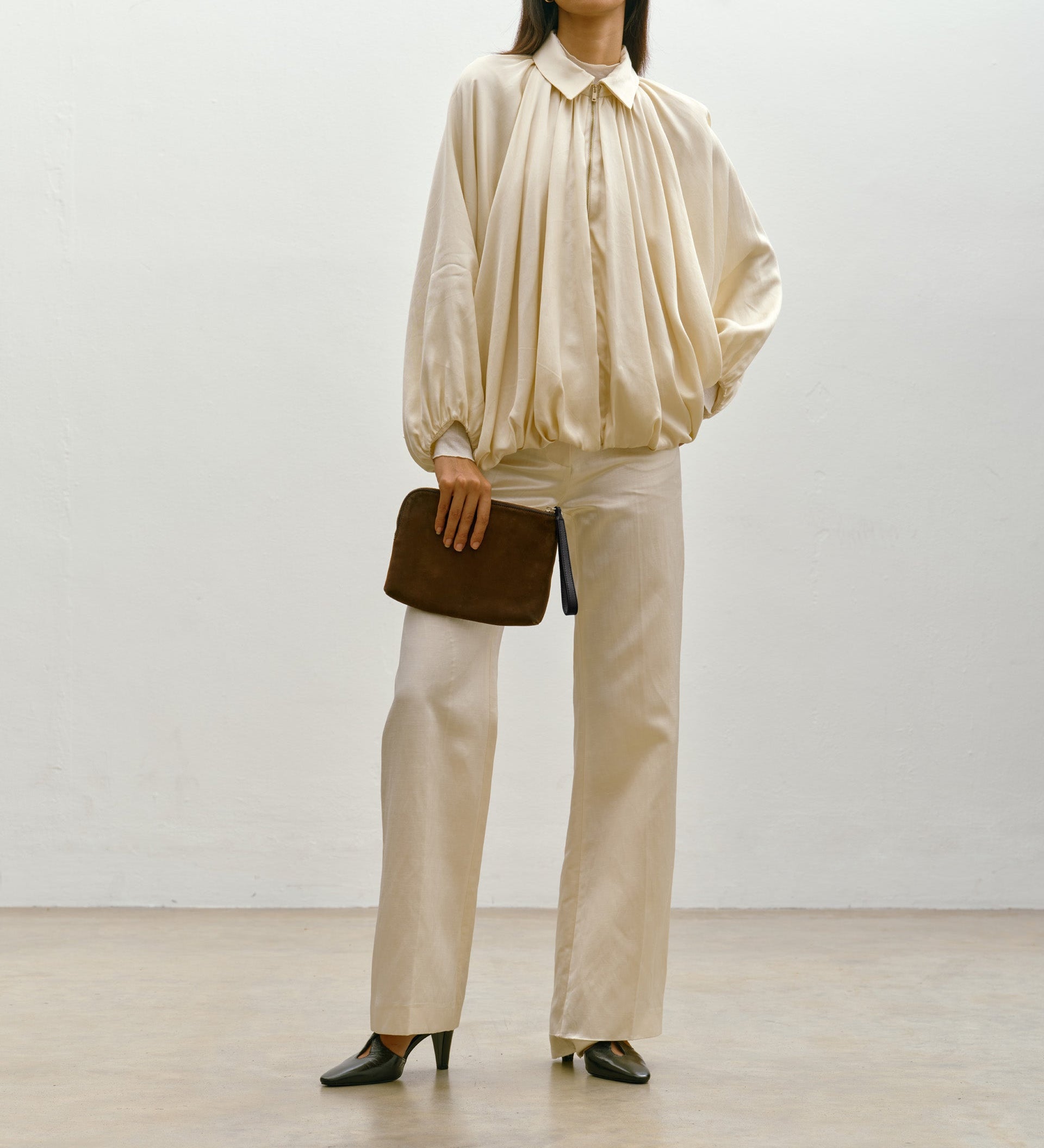 Metier - Wristlet Clutch Nubuck Chocolate with Elvis Cacao