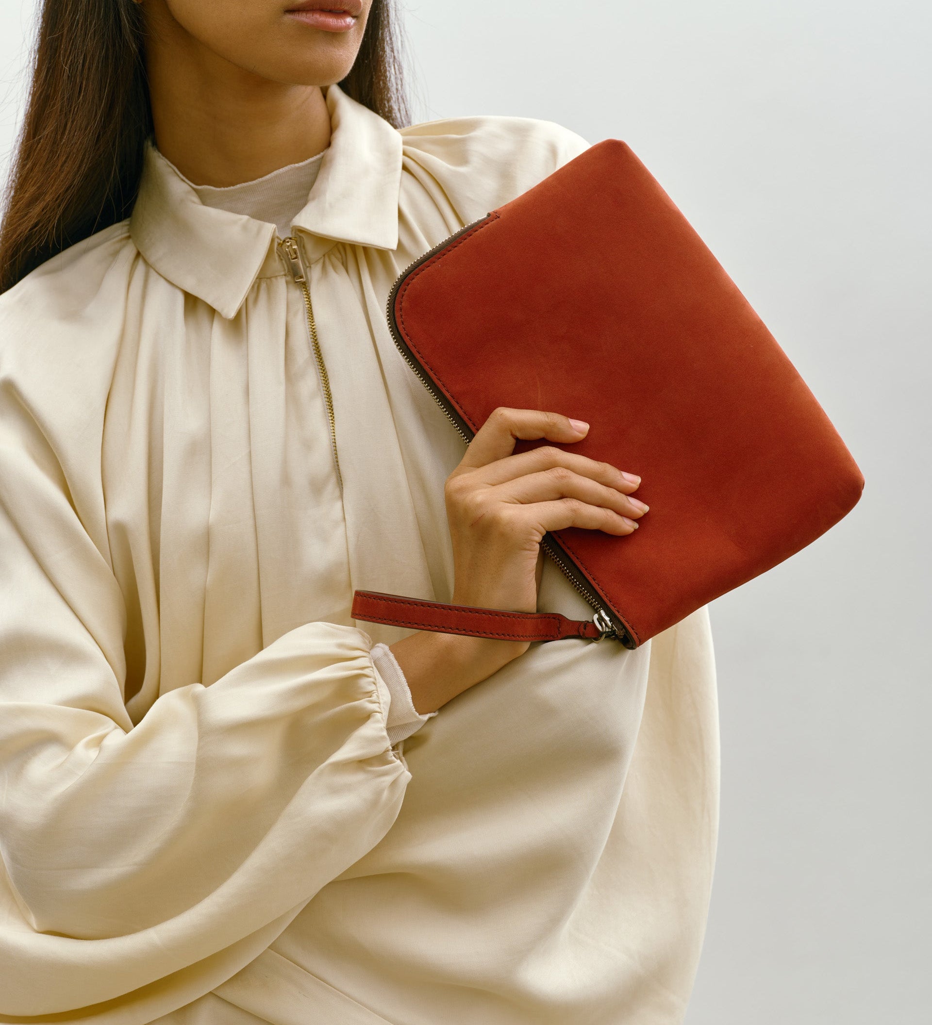 Metier - Wristlet Clutch Nubuck Rust