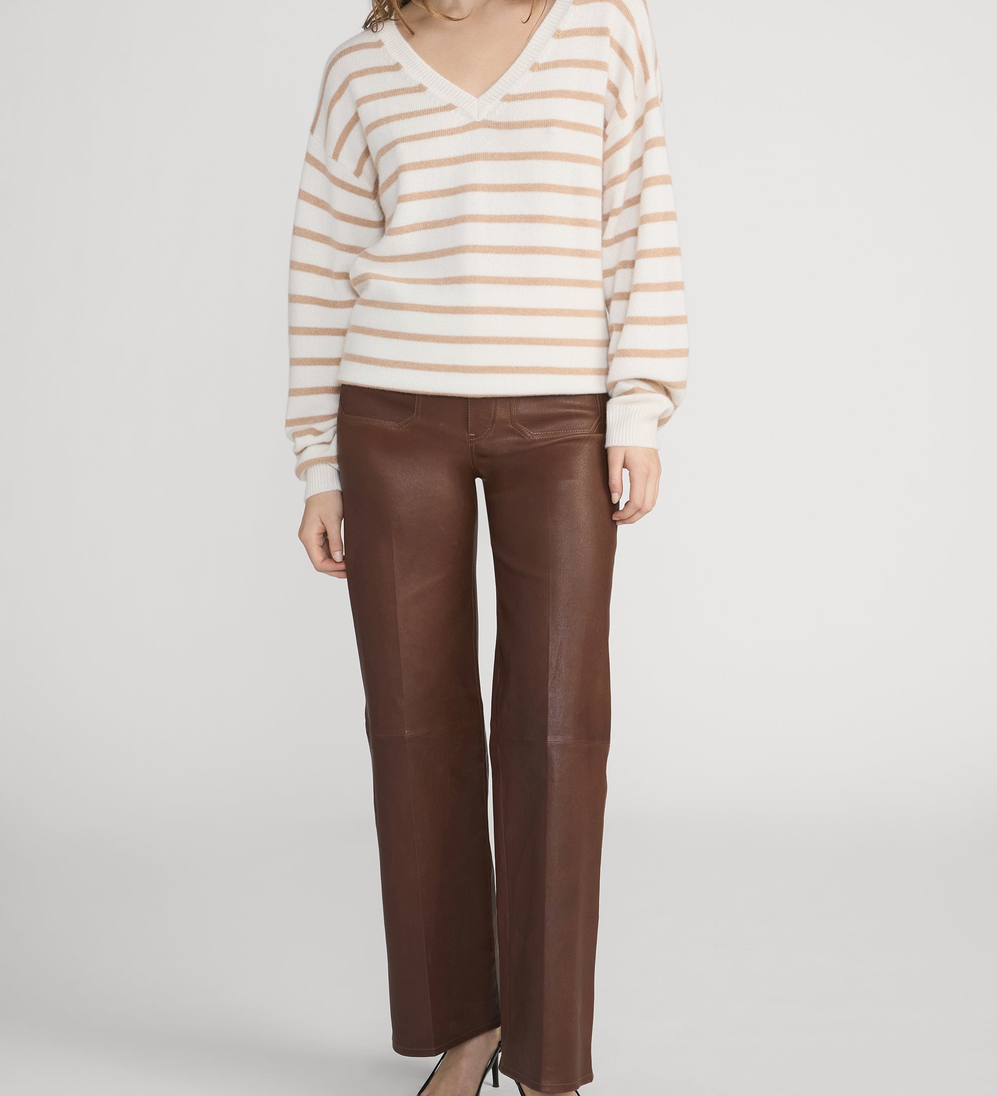 FRAME - The Cashmere V Neck