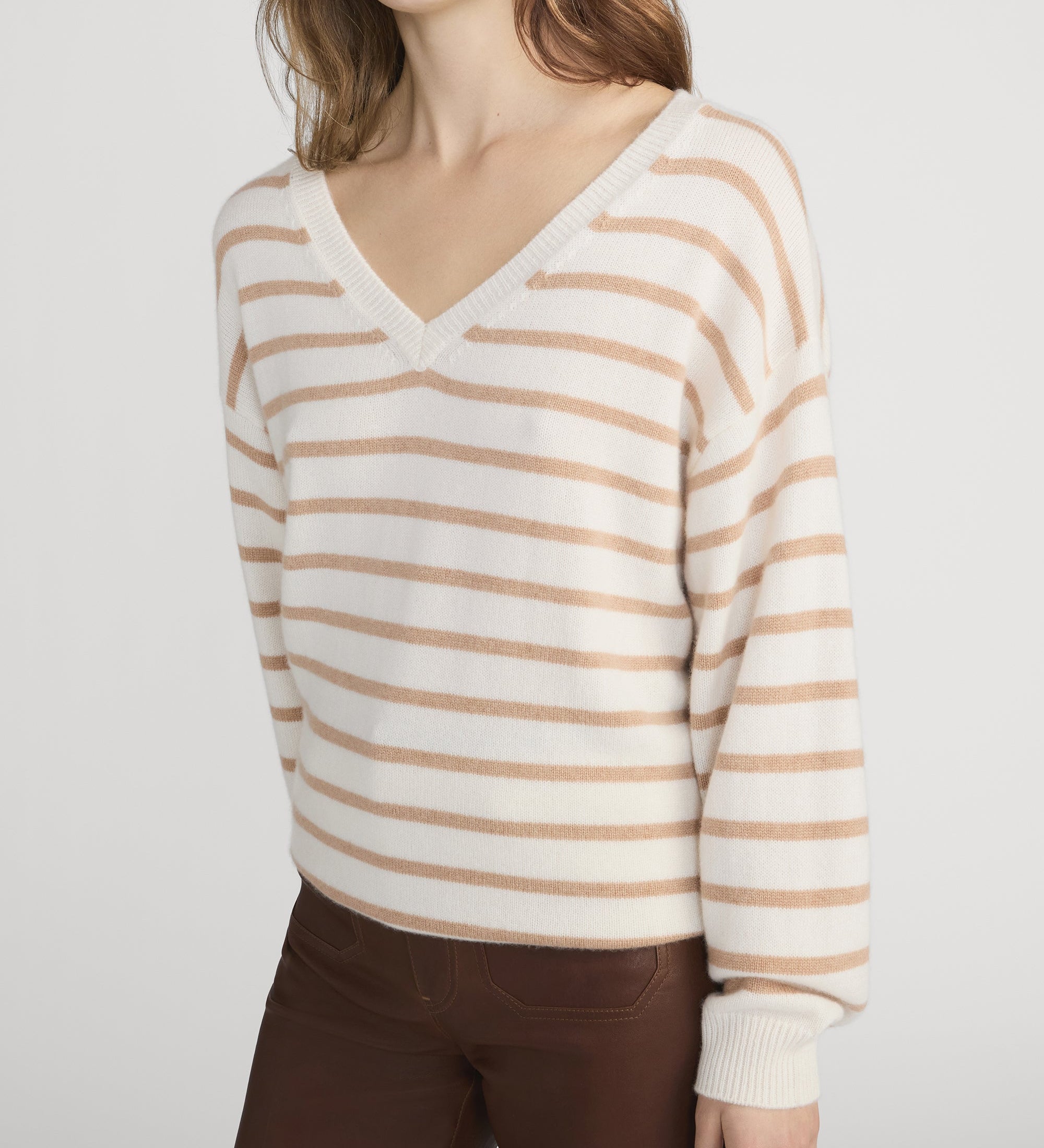 FRAME - The Cashmere V Neck